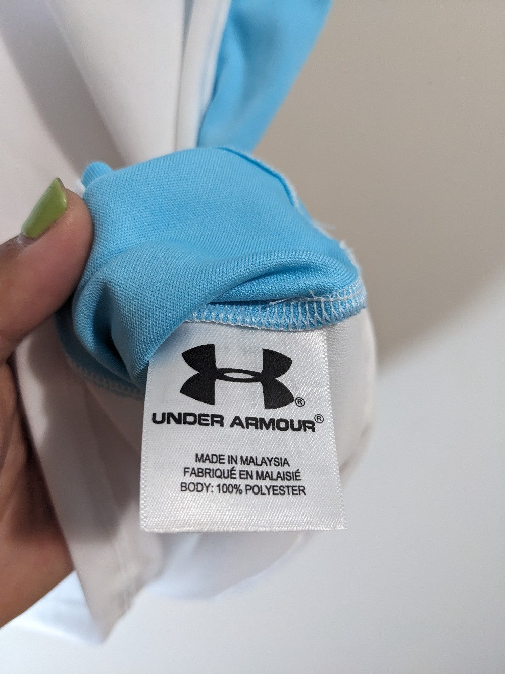 Under Armour Golf Shirt - Medium