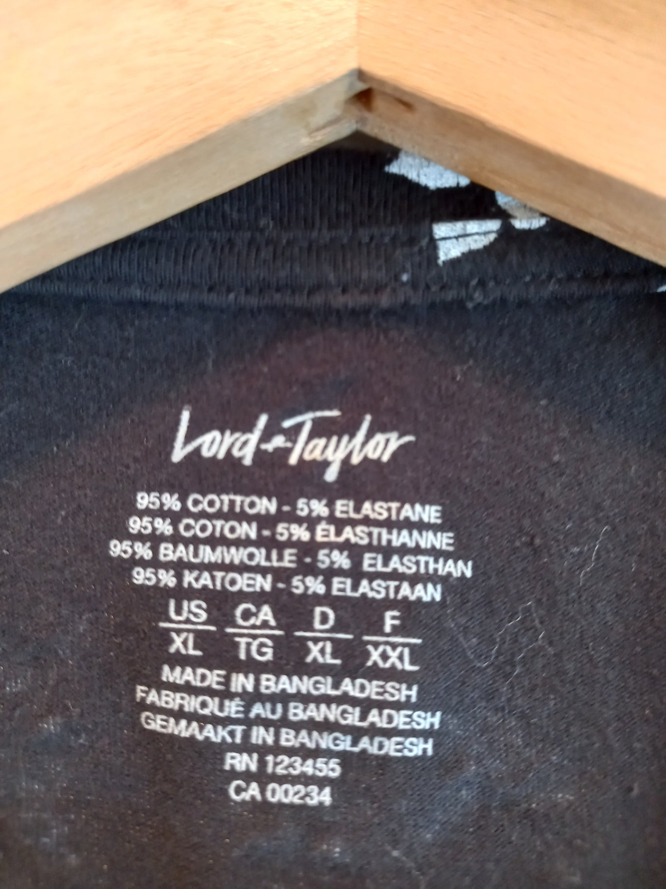 Lord & Taylor Black Floral T-Shirt - XL
