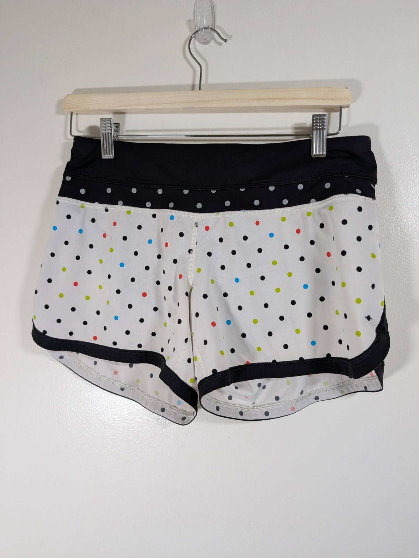 Lululemon polka dot shorts - SZ 6