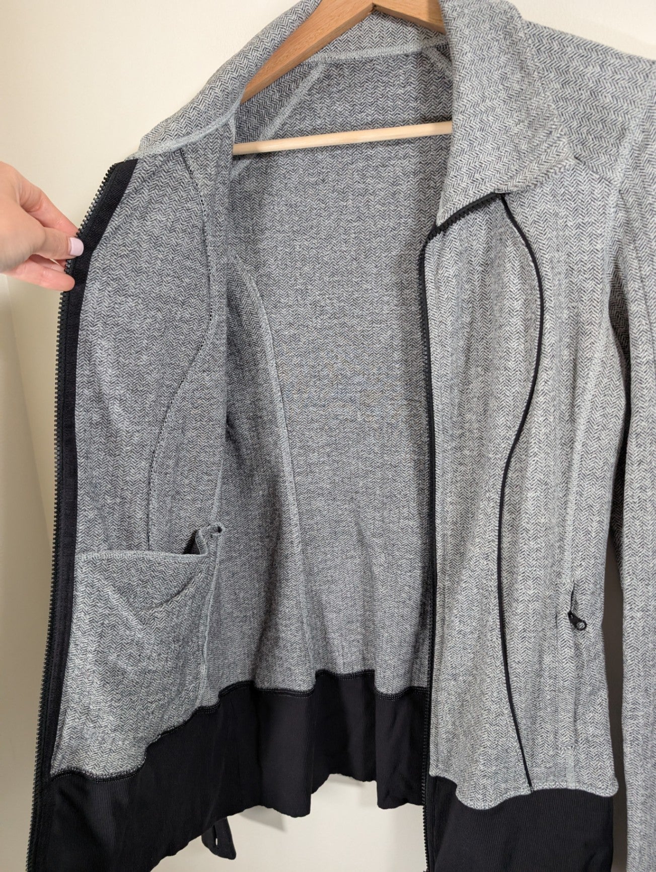 Lululemon Nice Asana Jacket - SZ 8