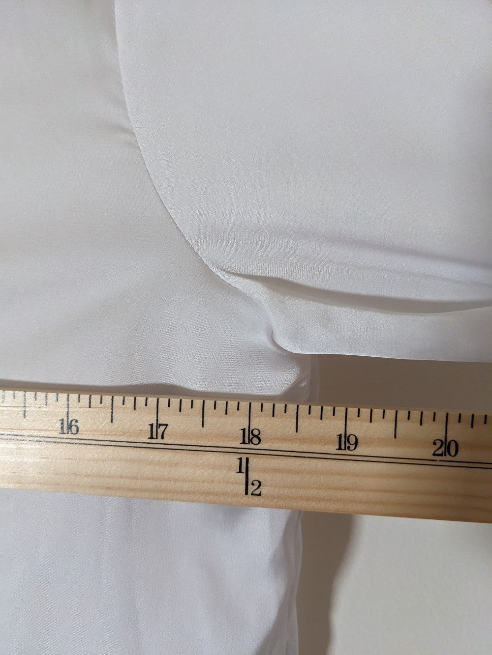 Icone white long-sleeve blouse - Small (Minor Flaw)