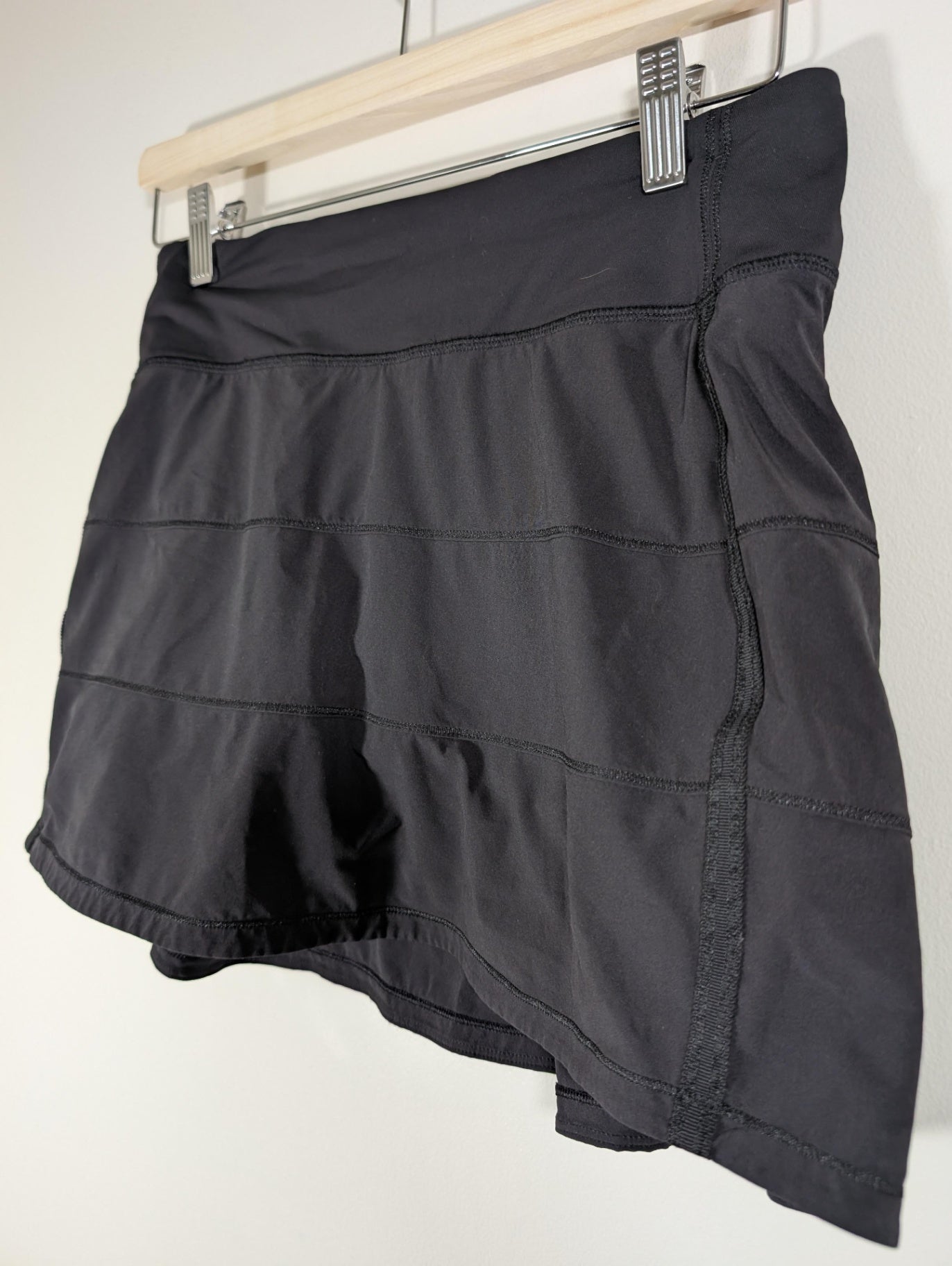 Lululemon black pace rival skirt - SZ 6