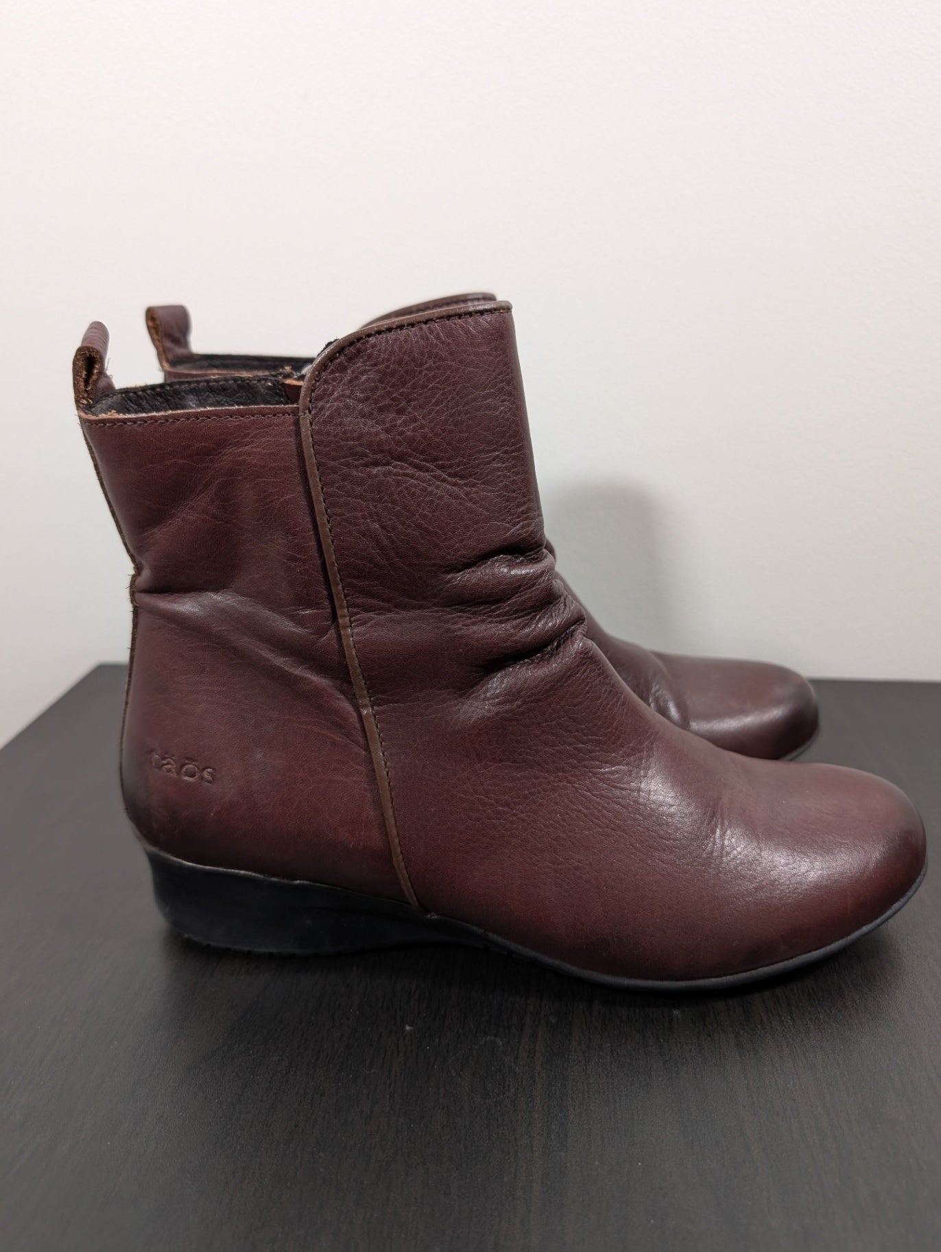 taos boots - SZ 38 (7-7.5)