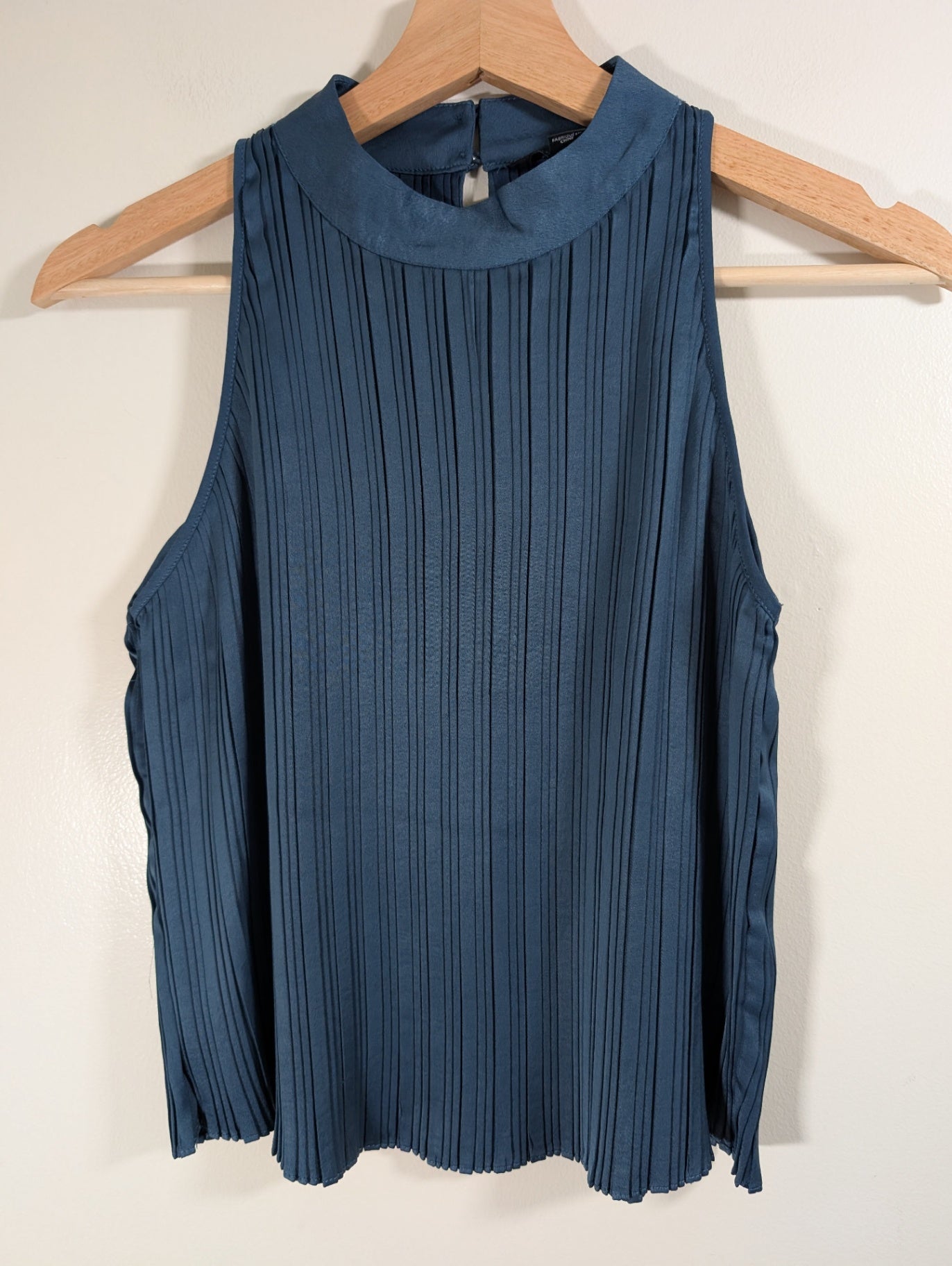 RW&Co. Pleated blue blouse - Small