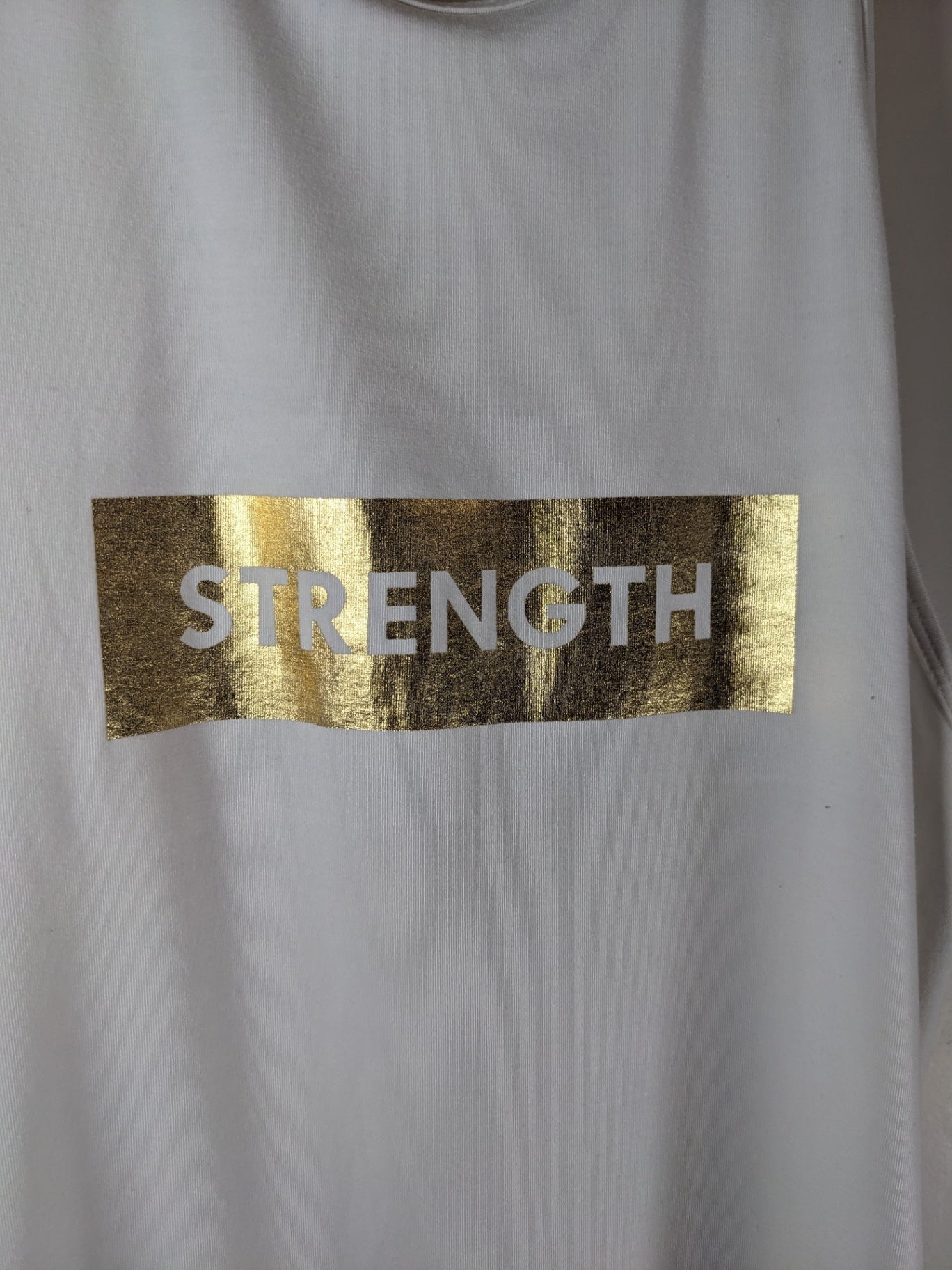 Gap "Strength" Tank - Small