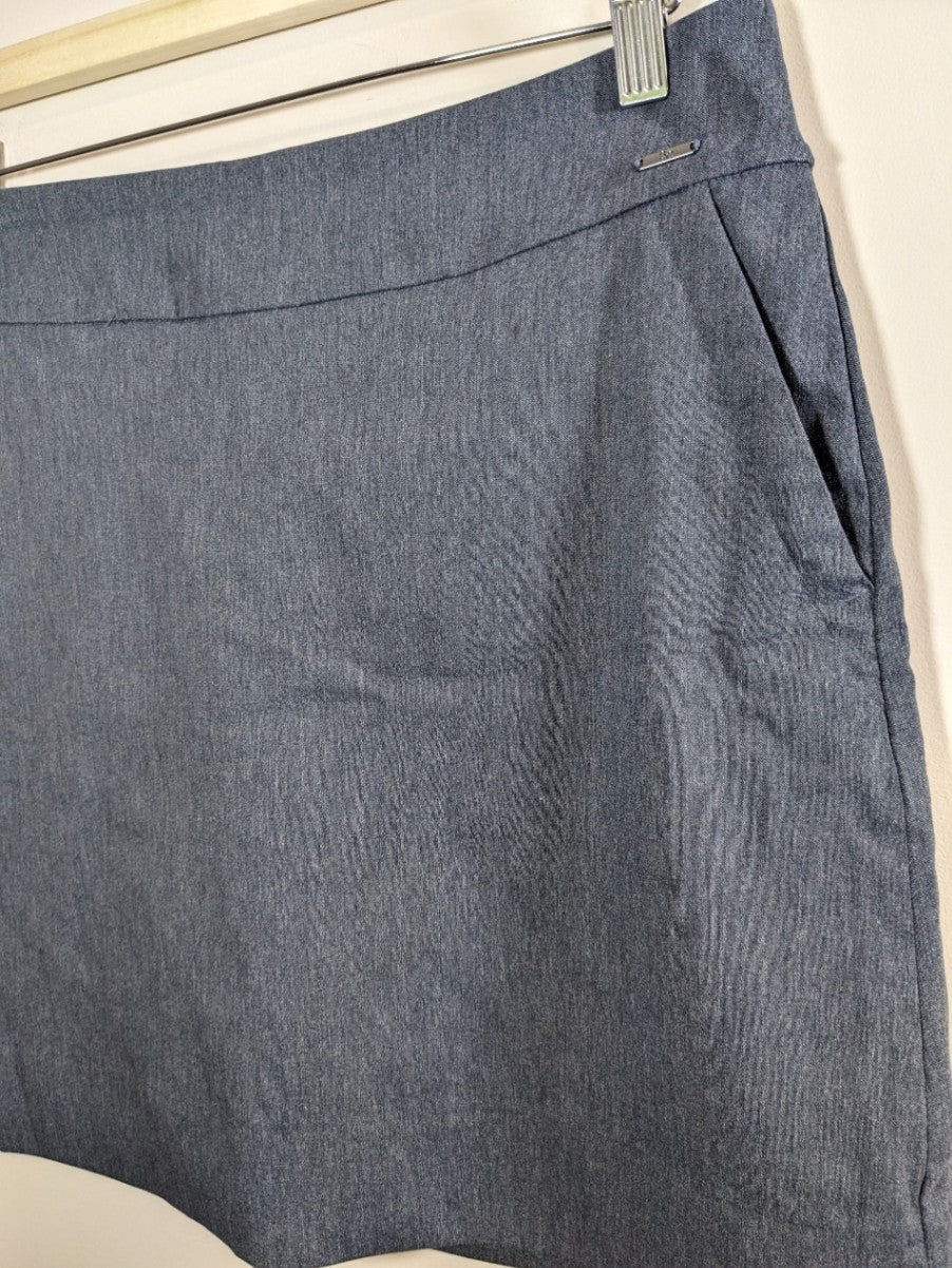 S.C. & Co Navy Skort - Sz 6