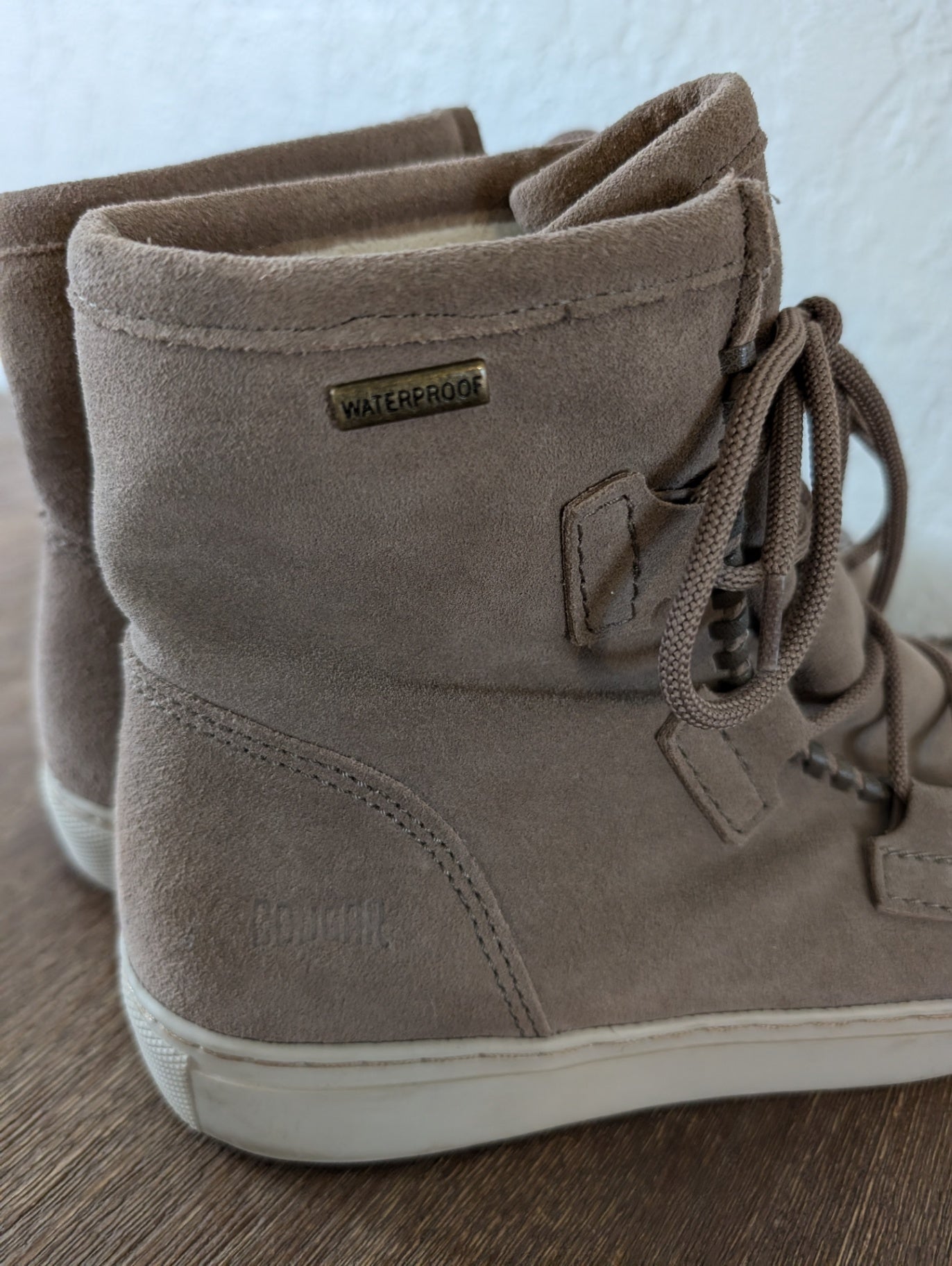 Cougar Fabiola Suede Waterproof Boot - SZ 9M