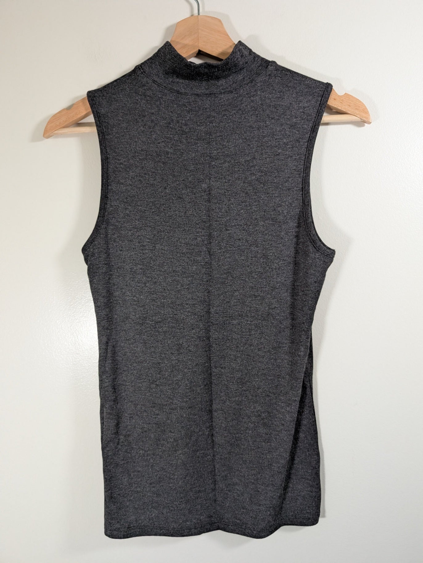 RW&Co. mock neck tank - Small
