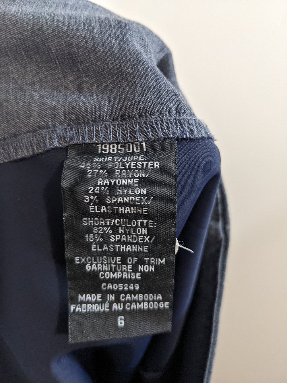 S.C. & Co Navy Skort - Sz 6