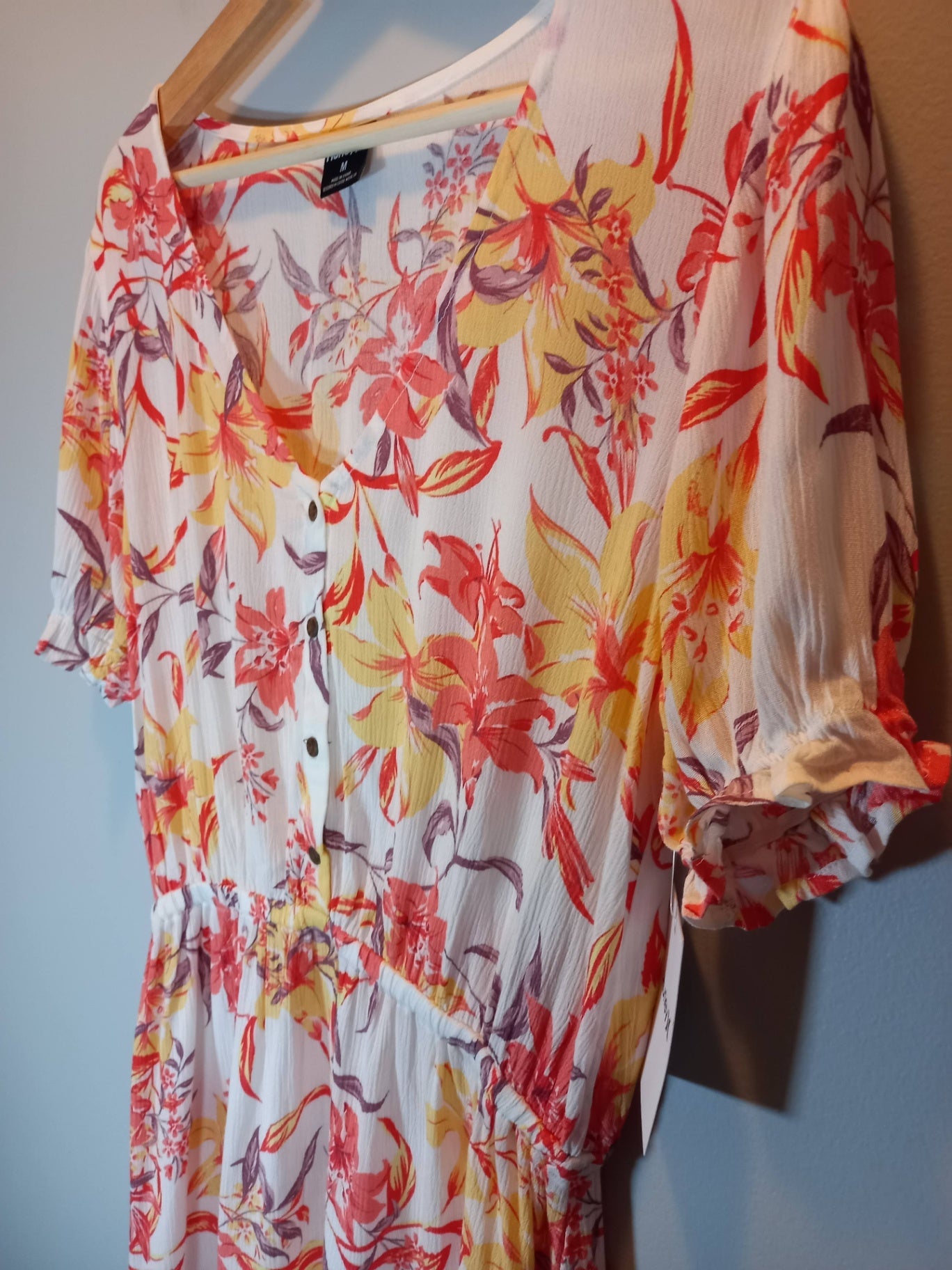 NWT Hurley Floral Dress Sz M