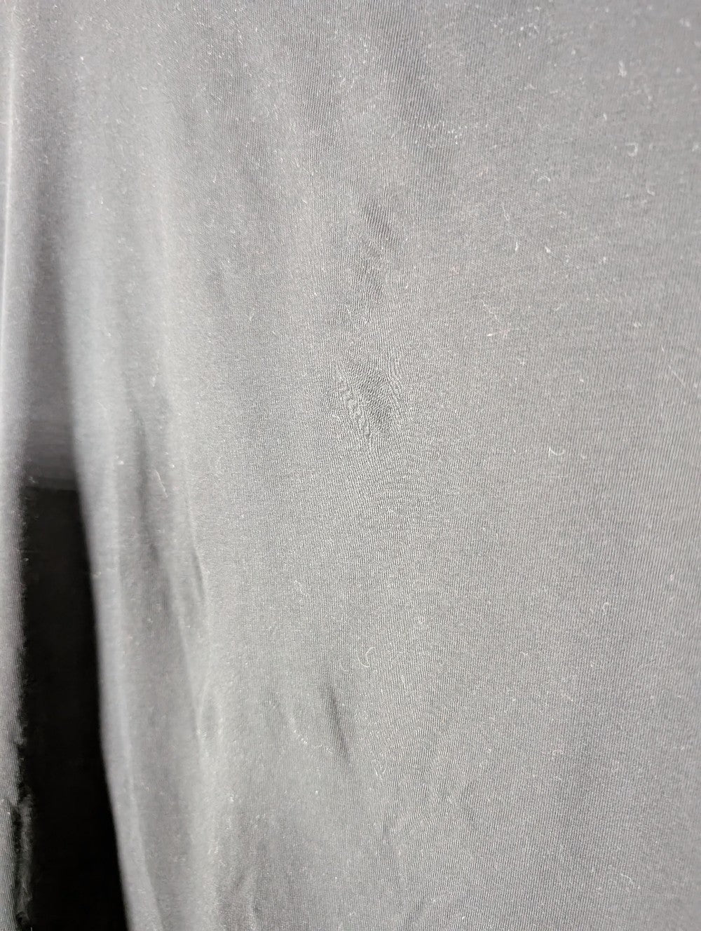 Vero Moda black long sleeve - Large (Minor Flaw)