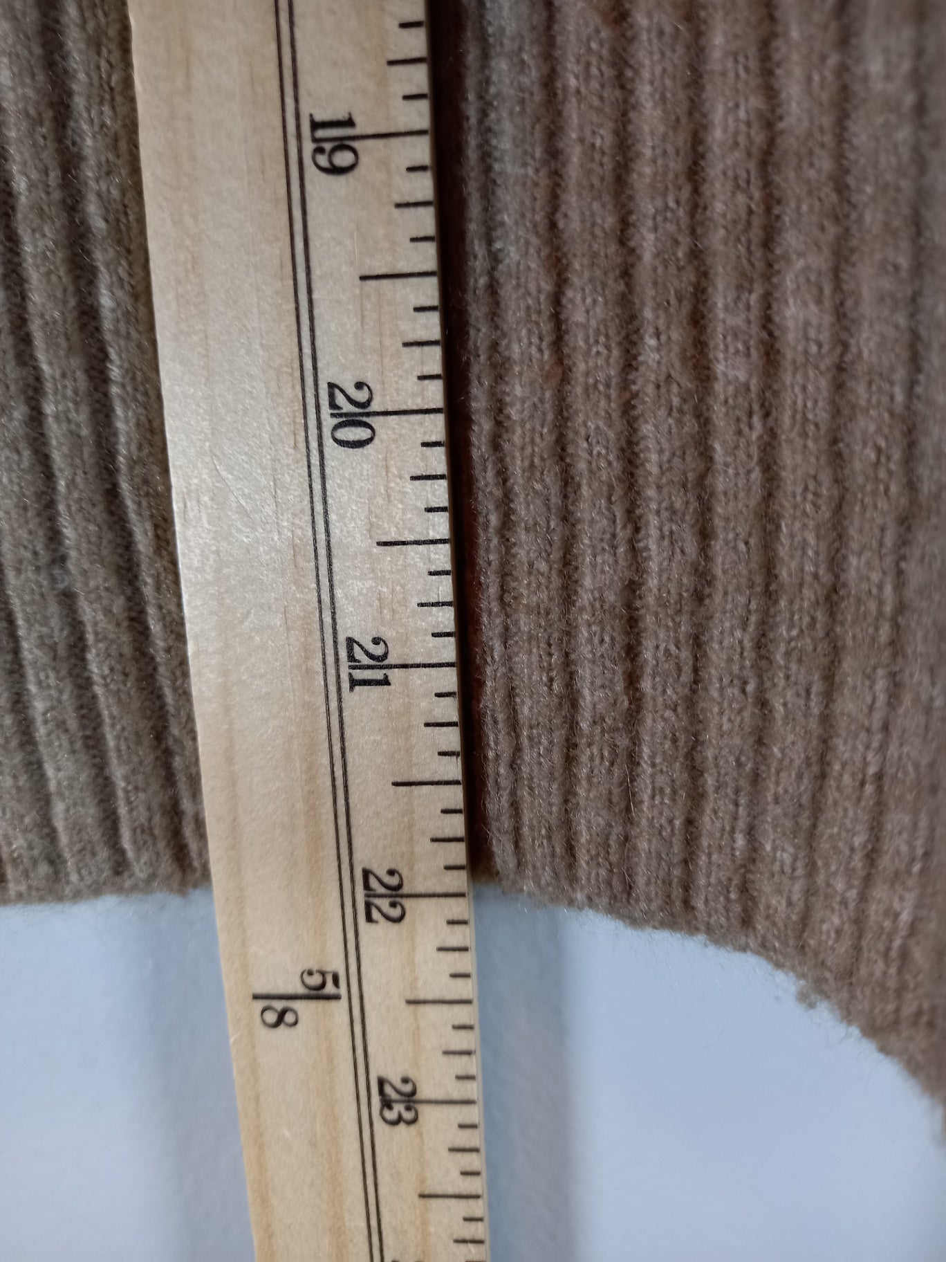 H&M Tan Turtleneck Sweater Sz XS