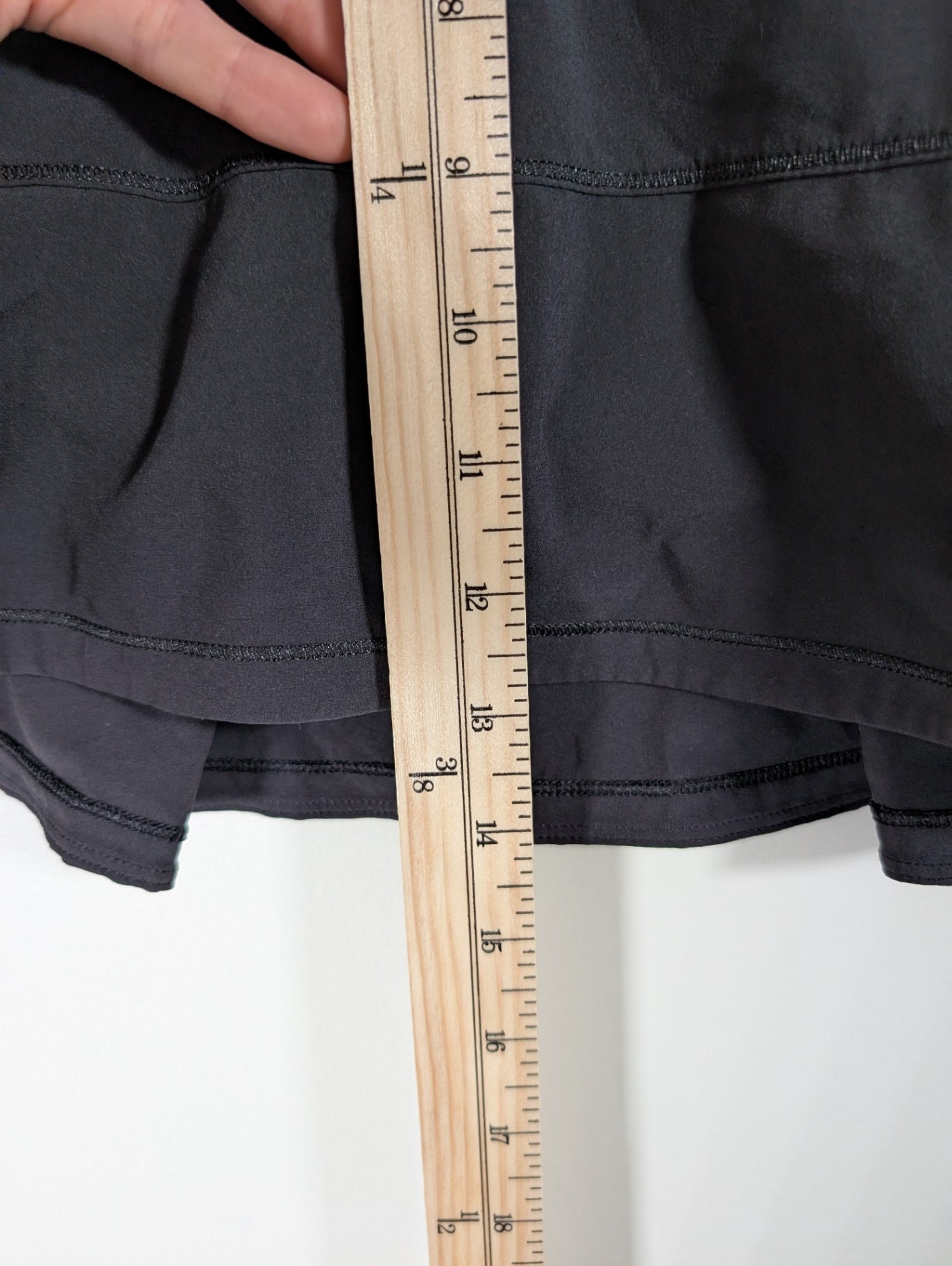 Lululemon black pace rival skirt - SZ 6