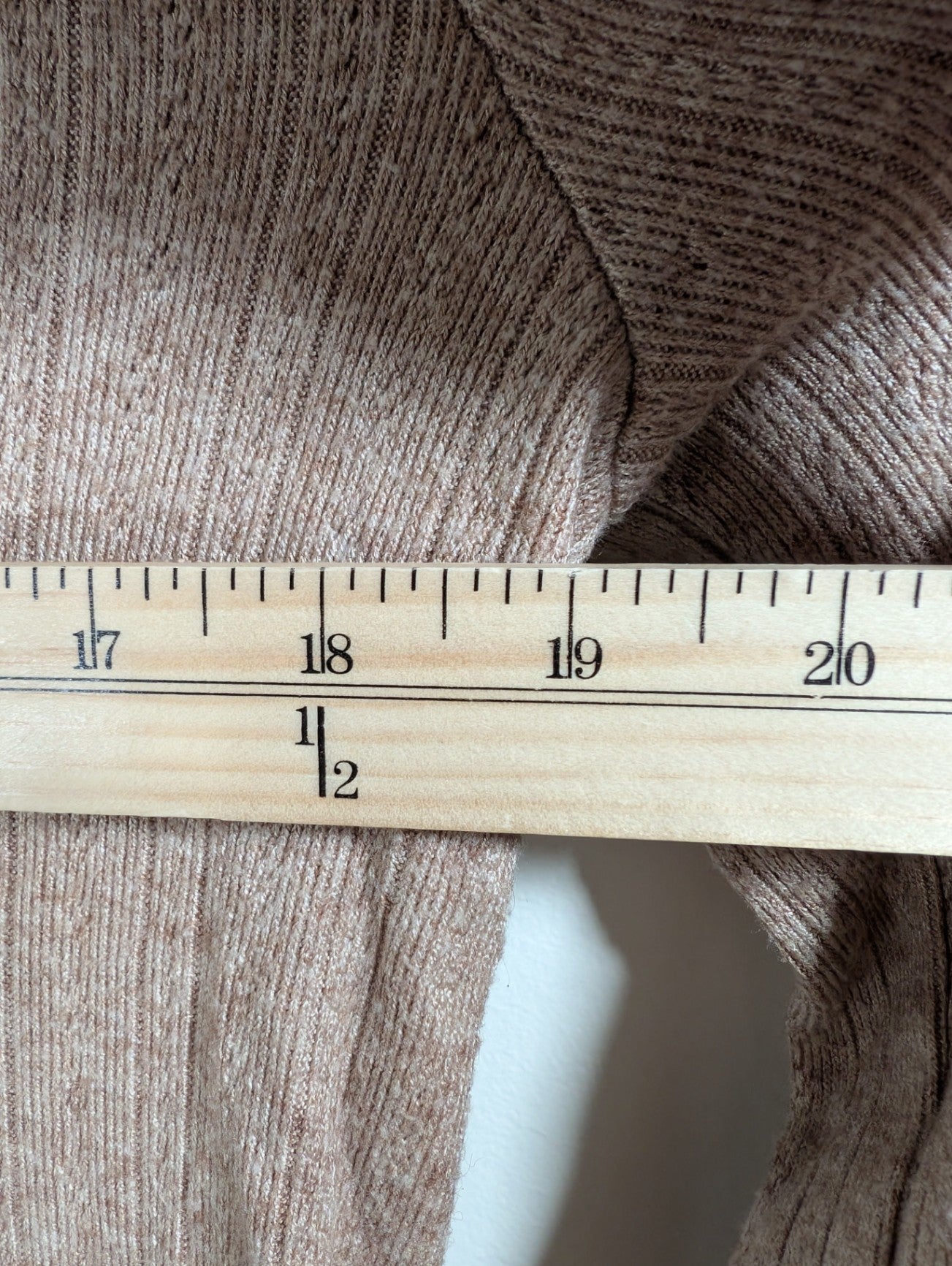 Reitmans Signature brown long-sleeve - Medium