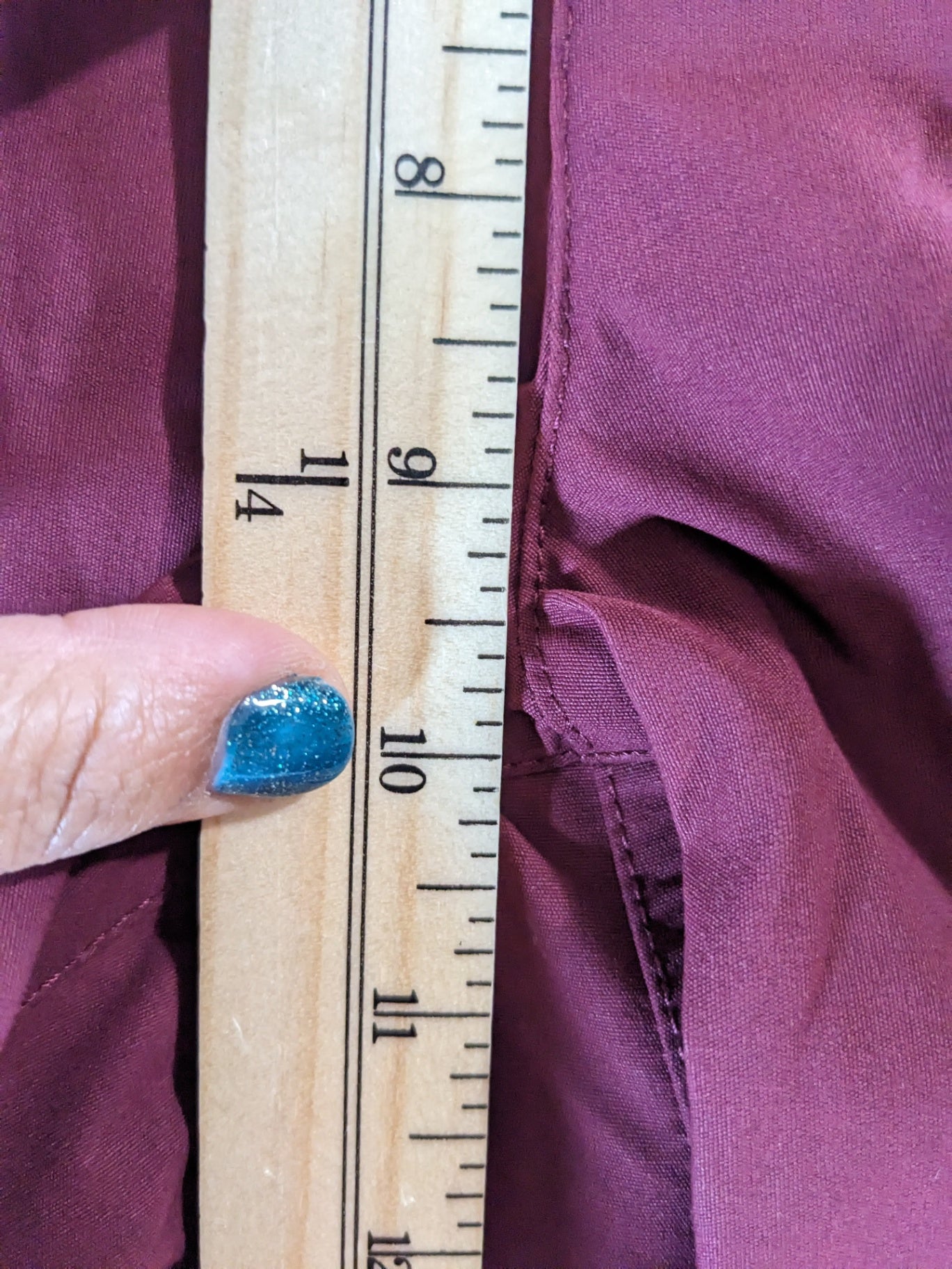 Eddie Bauer Burgundy Shorts - Sz 8