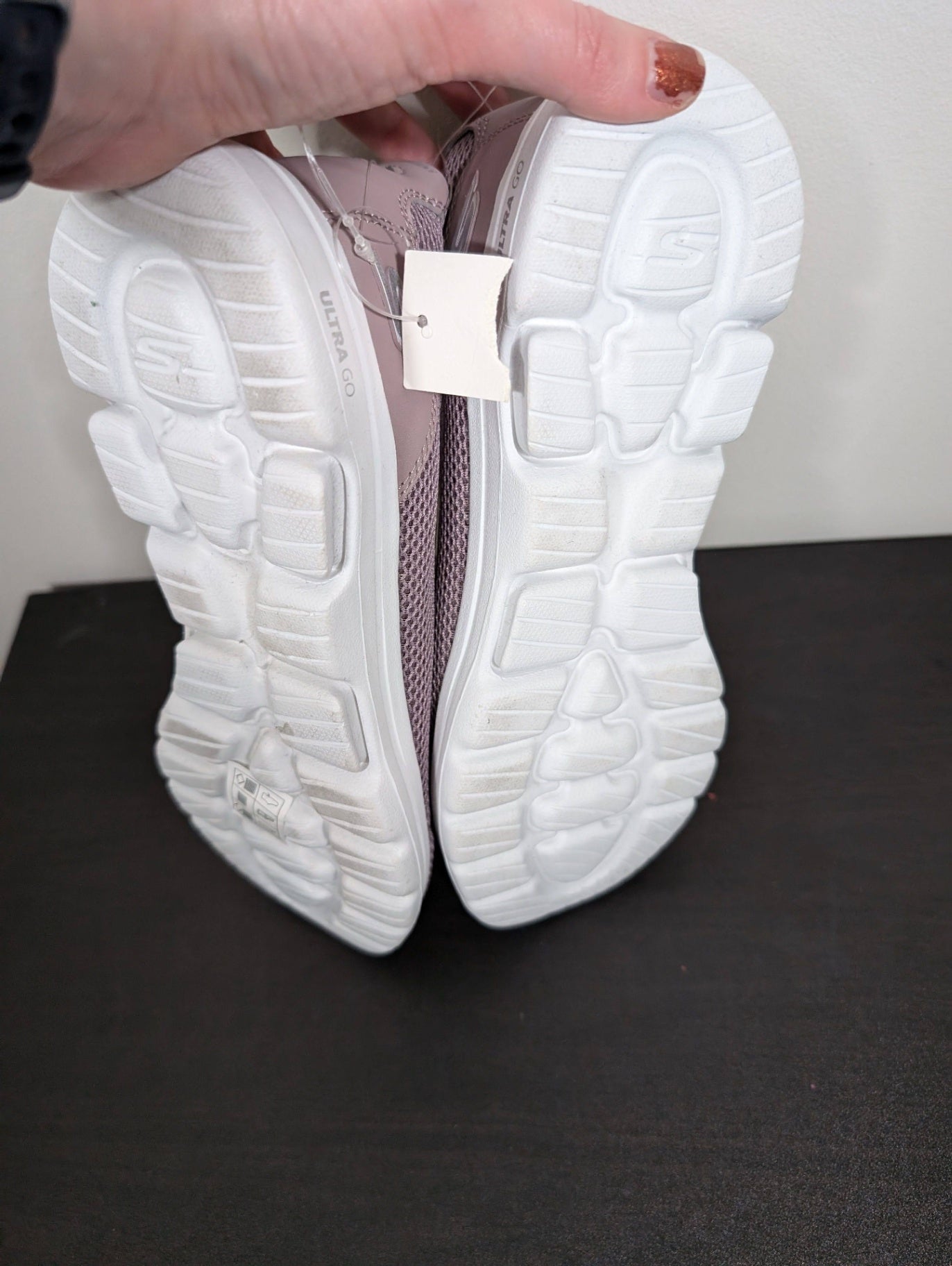 NWT Sketchers Go Walk shoes - SZ 10