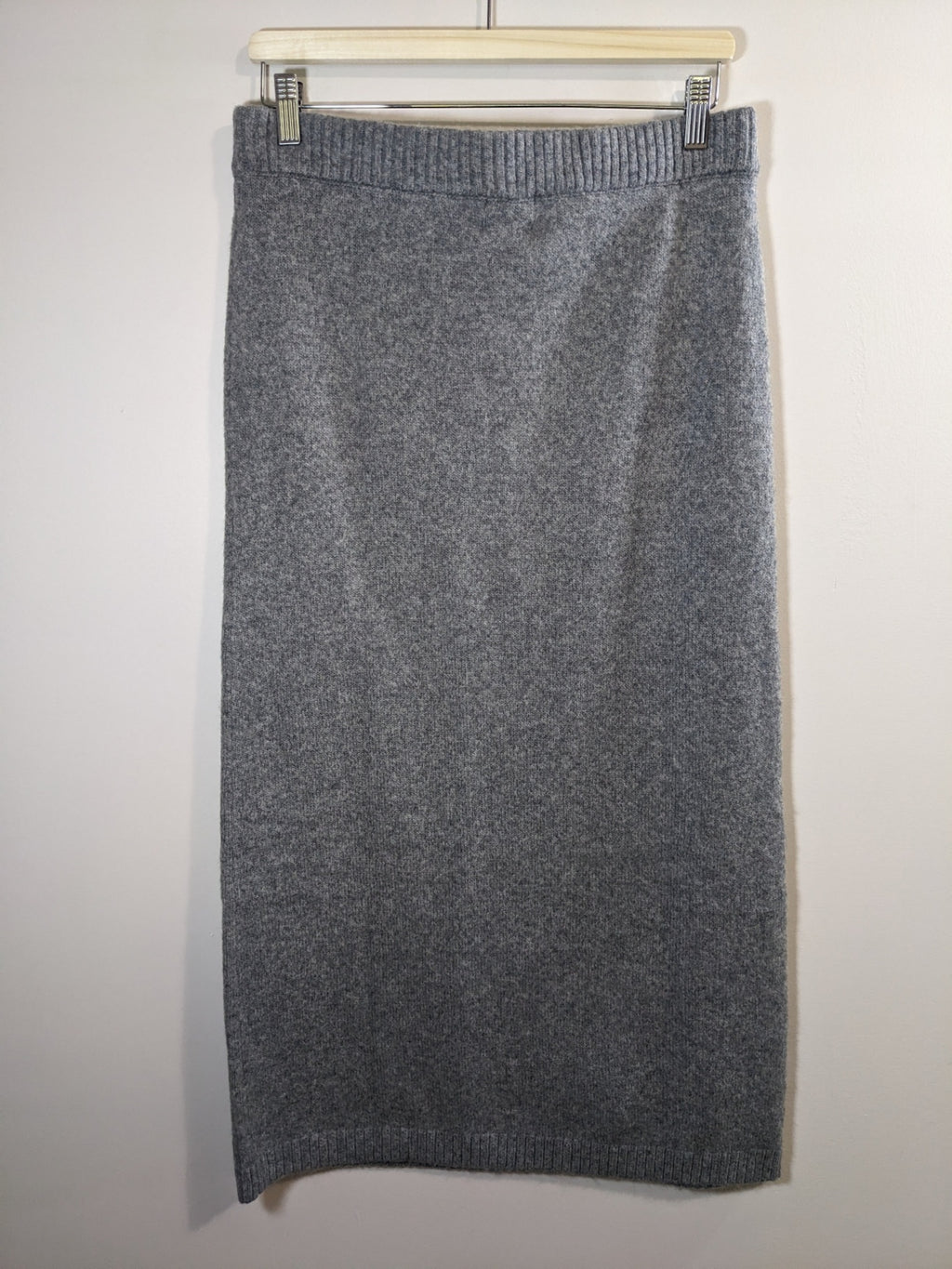 NWT H&M Knit Midi Skirt - Medium