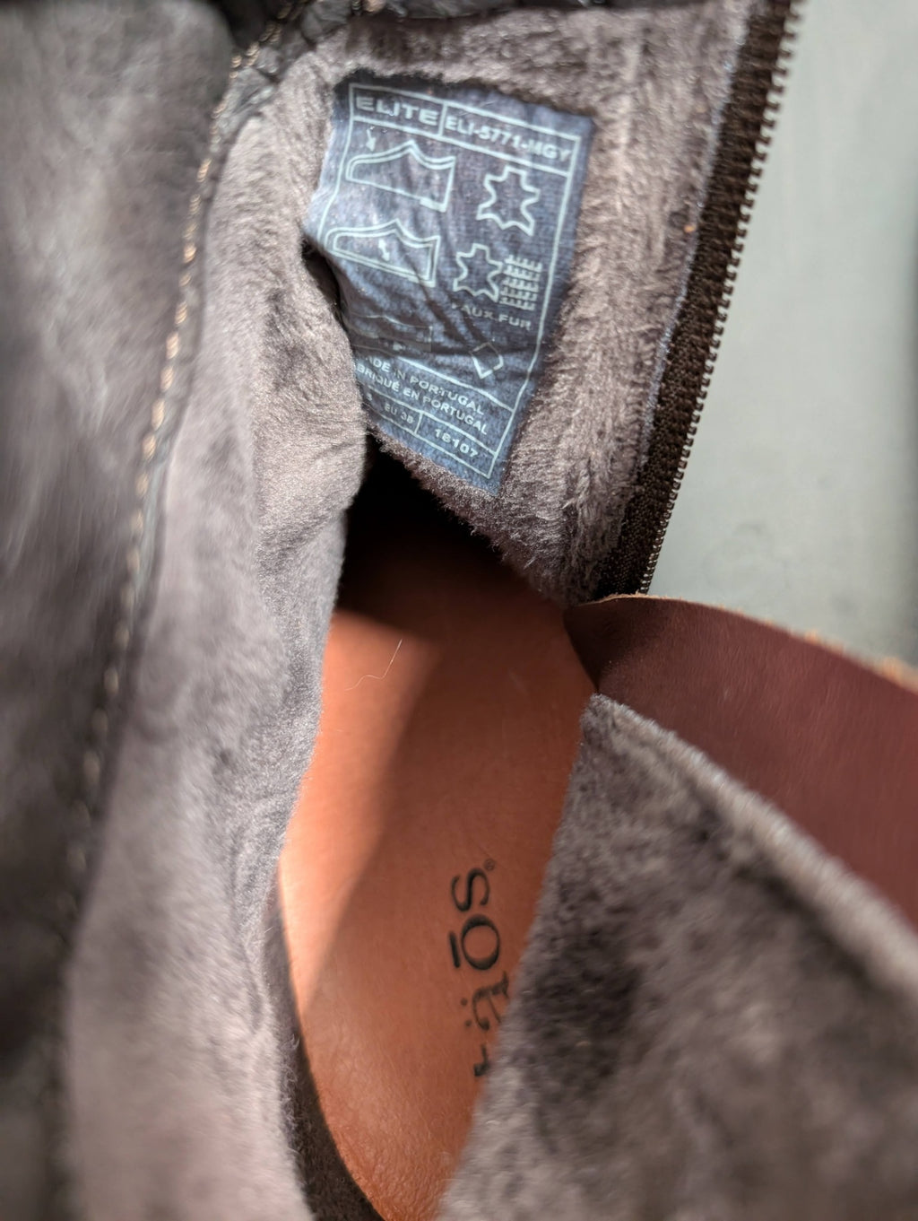 taos boots - SZ 38 (7-7.5)