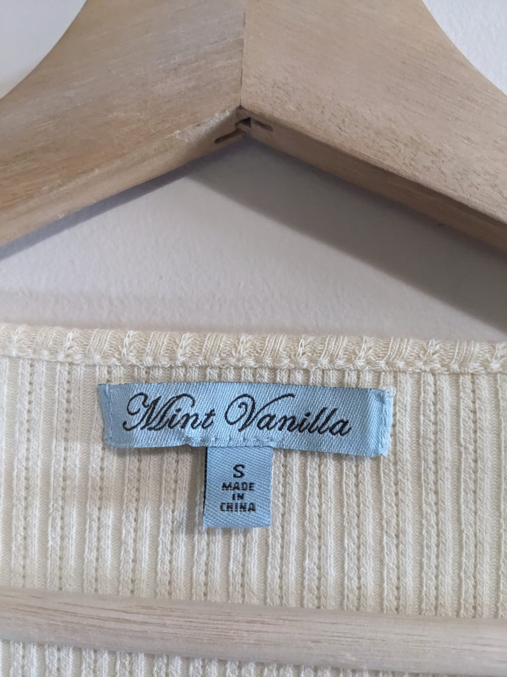 Mint Vanilla Crop Cardigan - Small