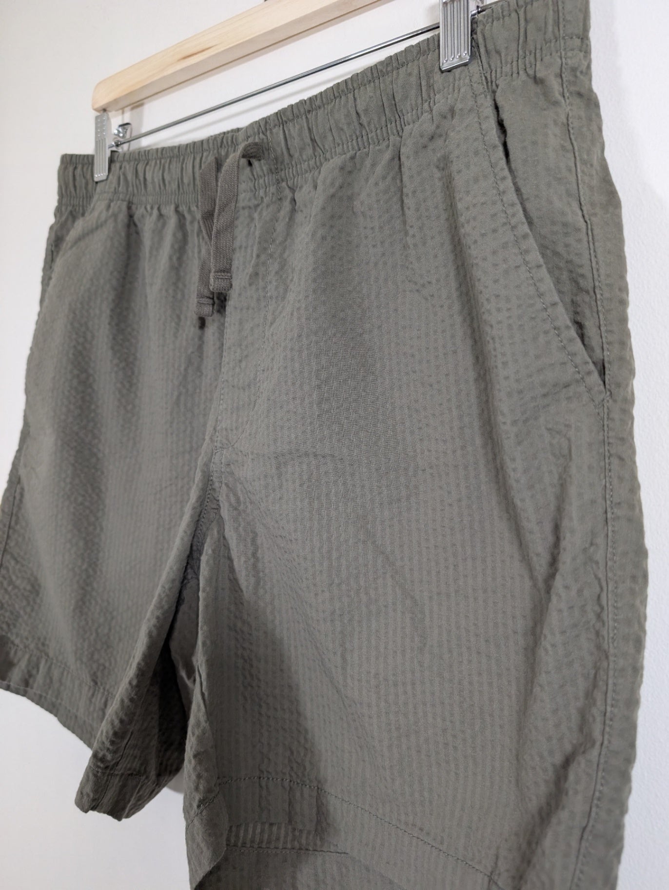 Old Navy Jogger Shorts - Medium