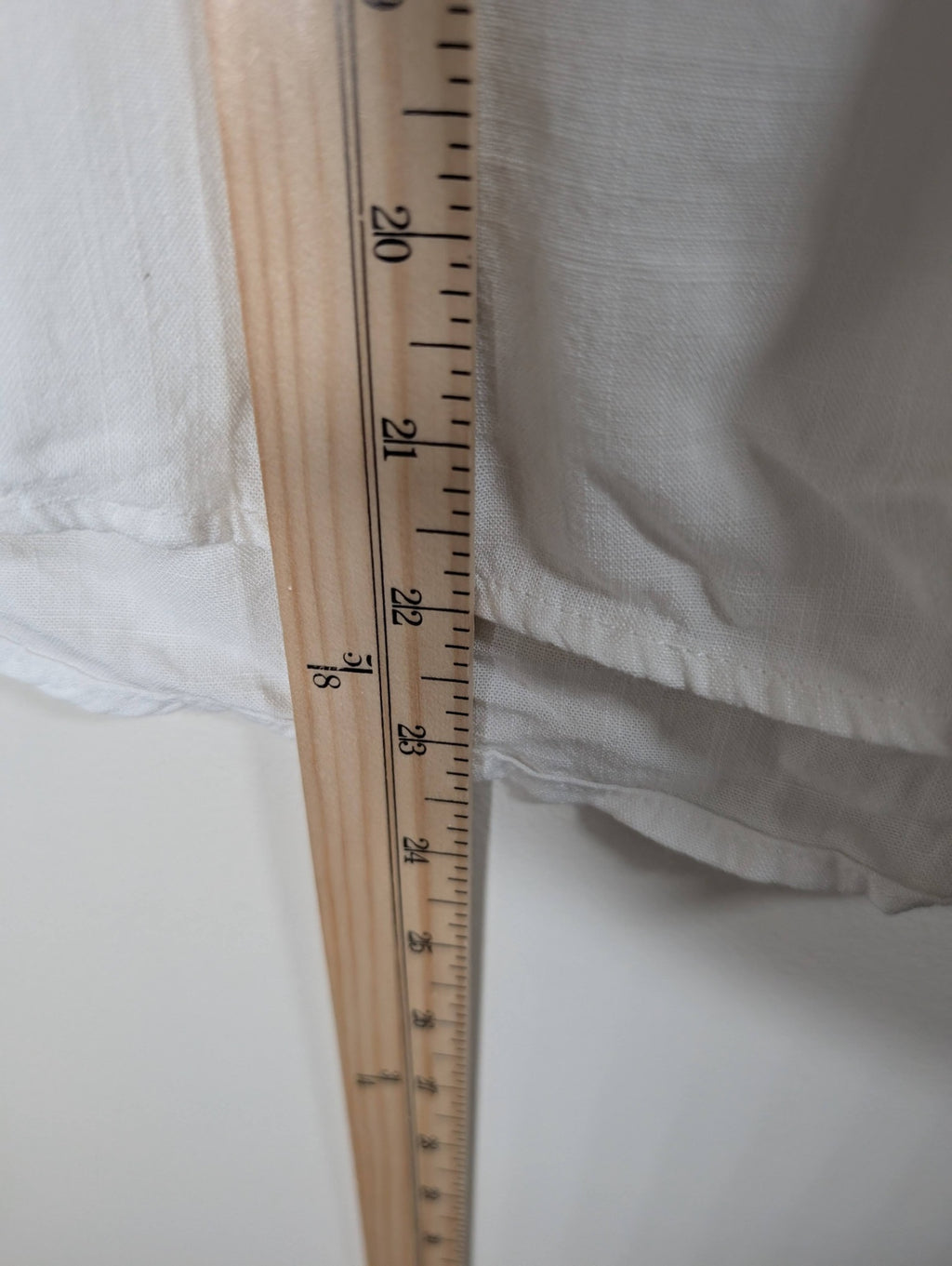 No label white ruffle blouse - appears small