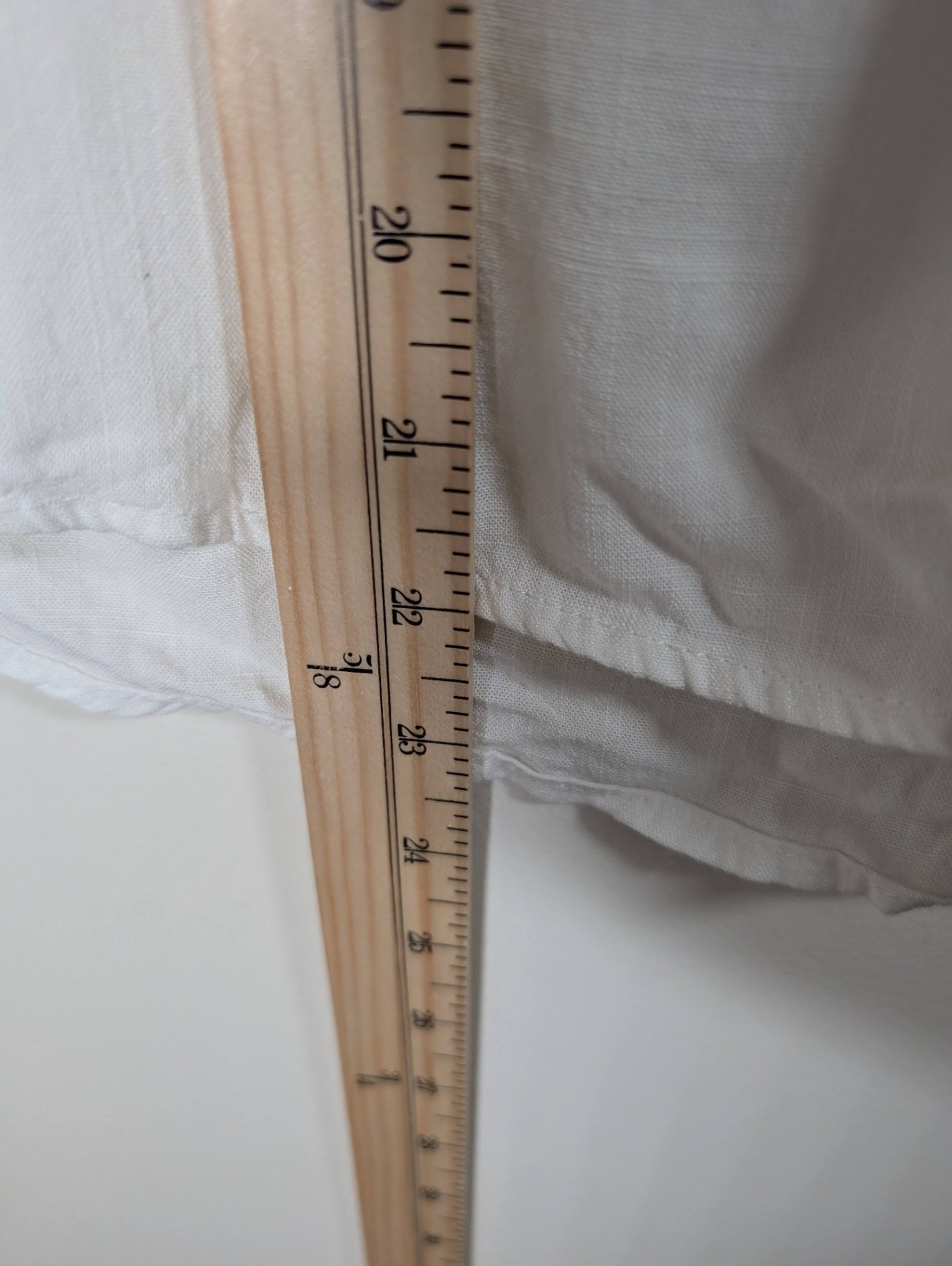 No label white ruffle blouse - appears small