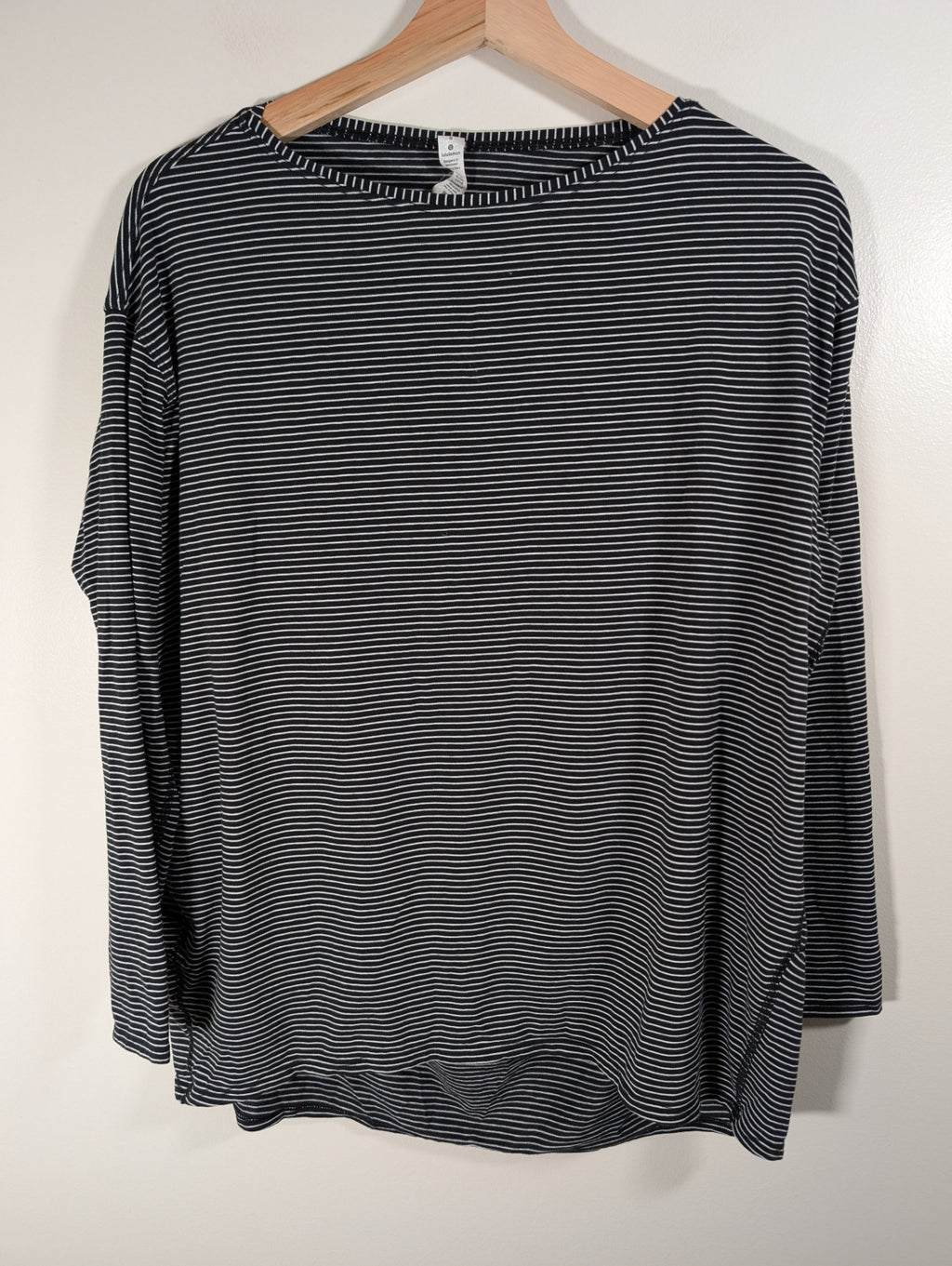Lululemon Back in Action Long-sleeve - SZ 8