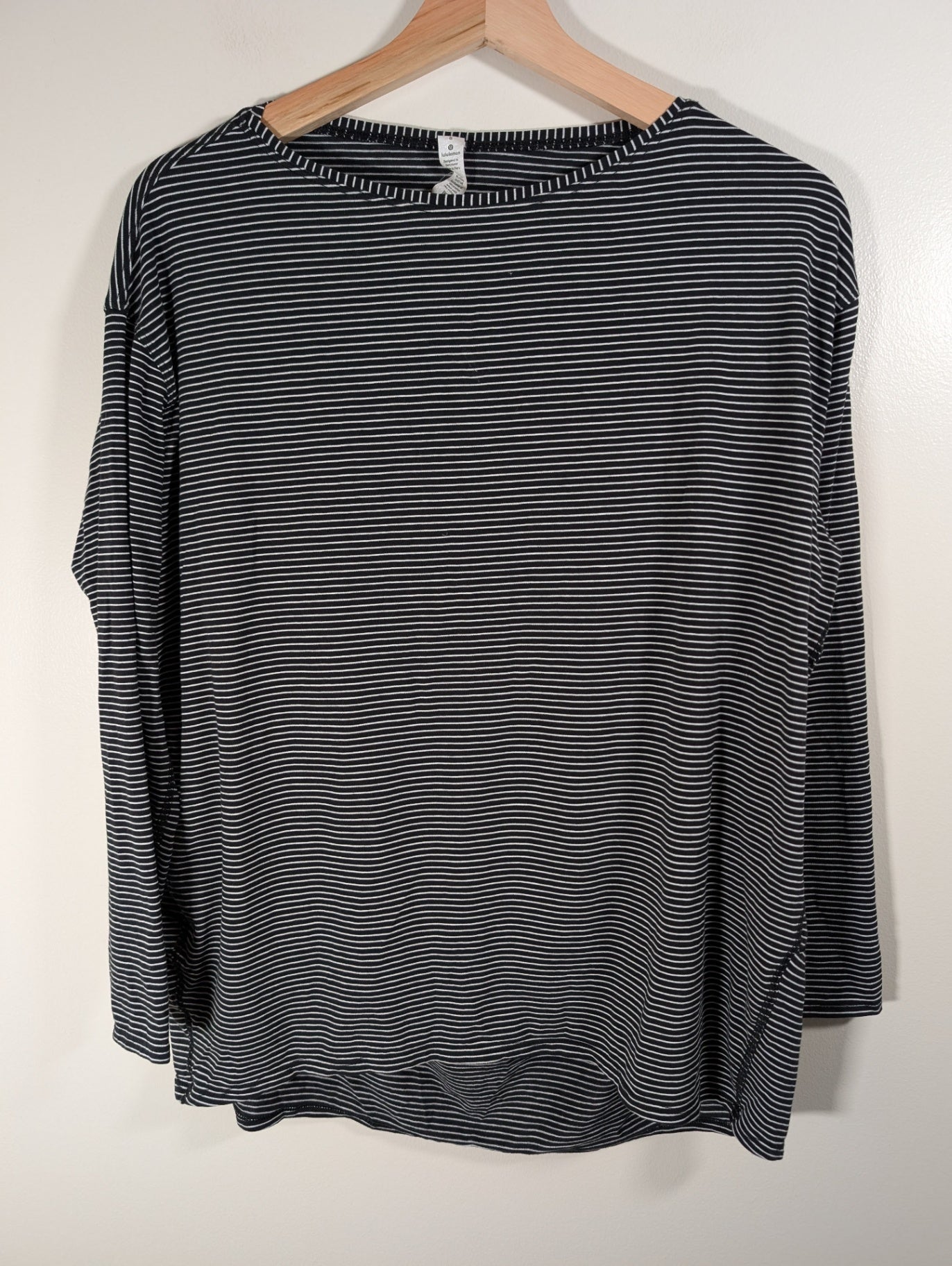 Lululemon Back in Action Long-sleeve - SZ 8