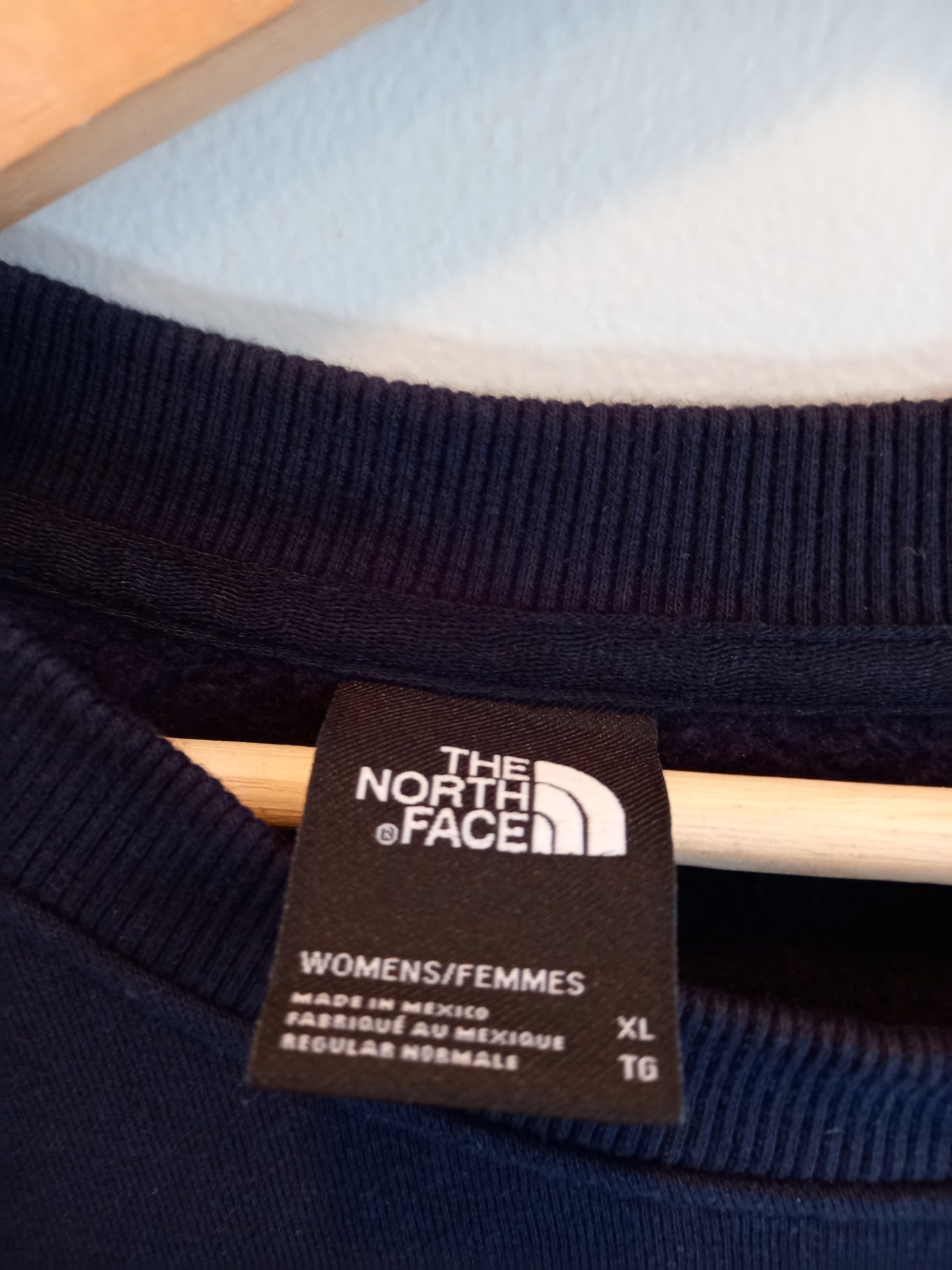 The North Face Navy Crewneck - XL