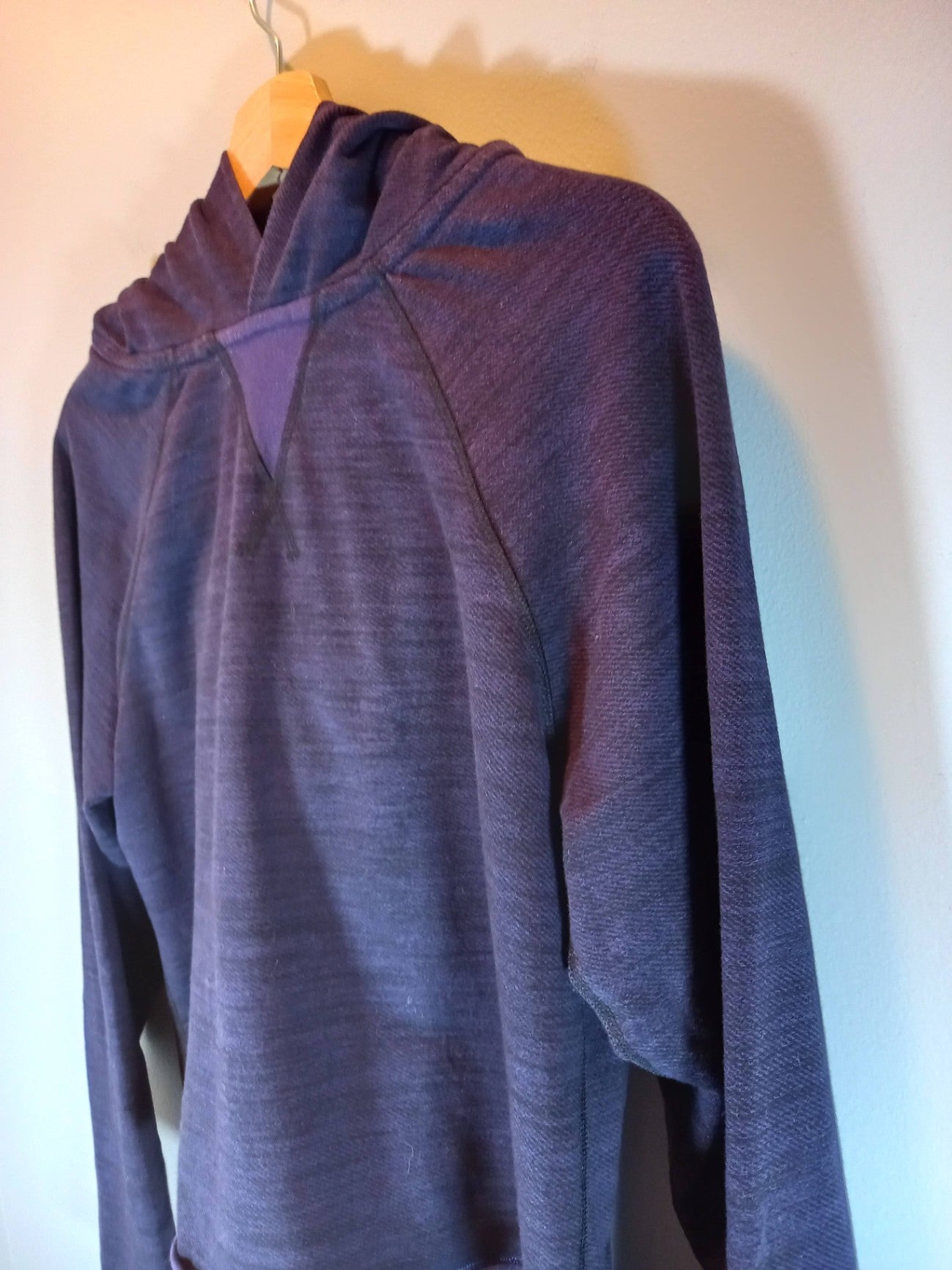 Lululemon Back Pleat Purple Hoodie Sz 8