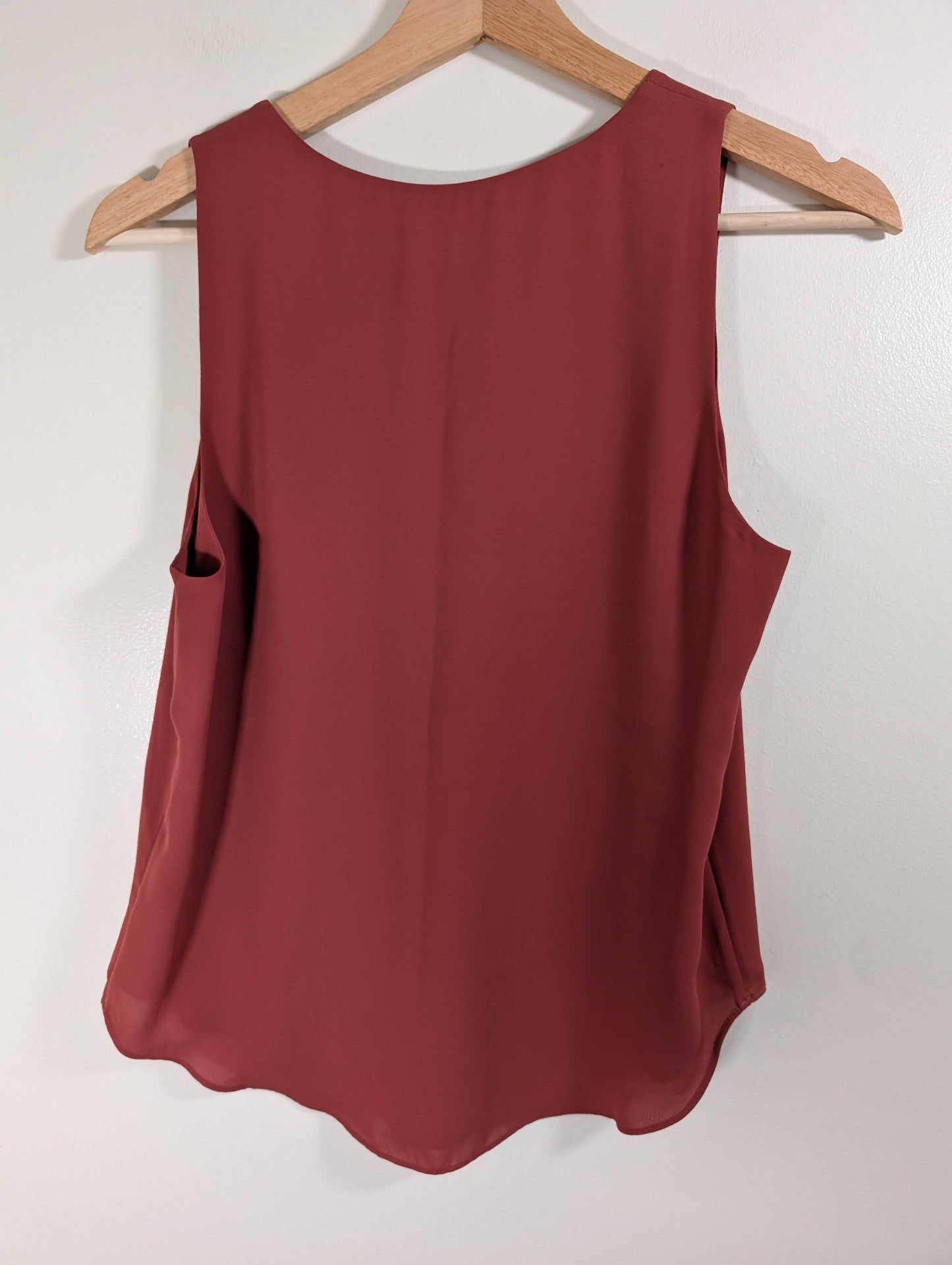 RW&Co. red sleeveless blouse - Small