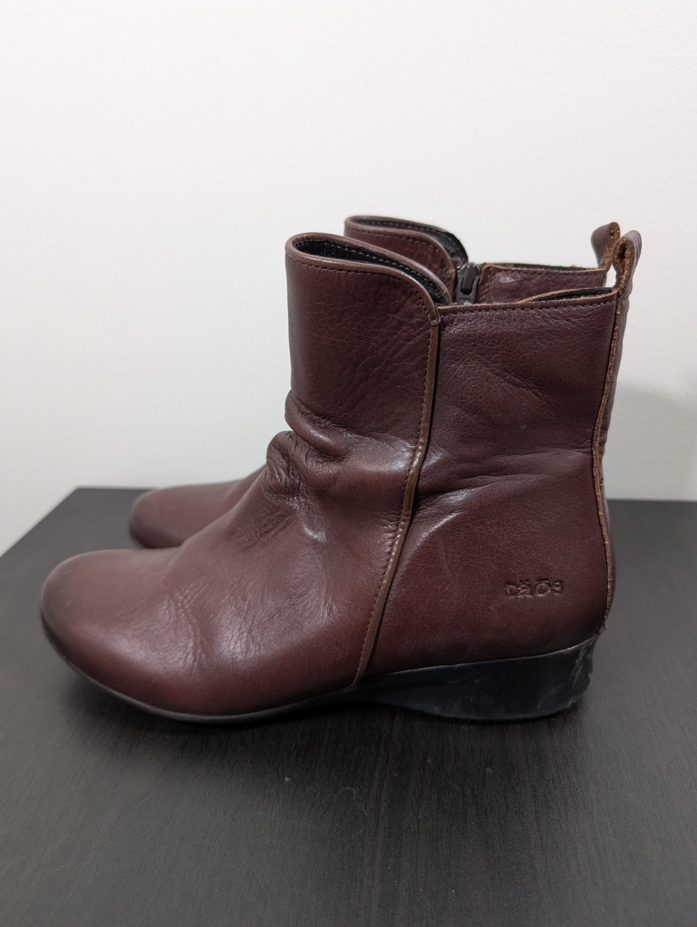 taos boots - SZ 38 (7-7.5)