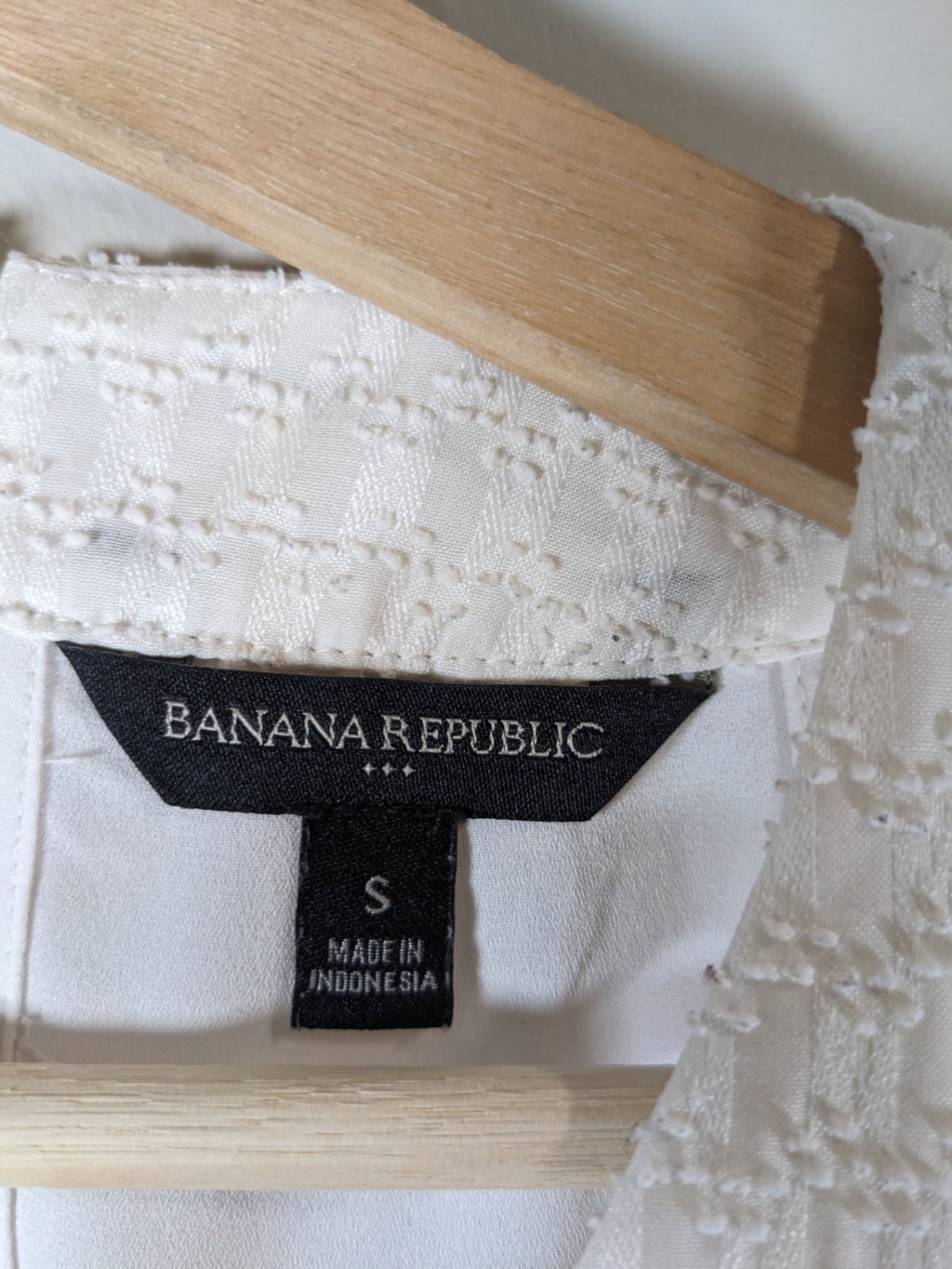 Banana Republic White Blouse - Small