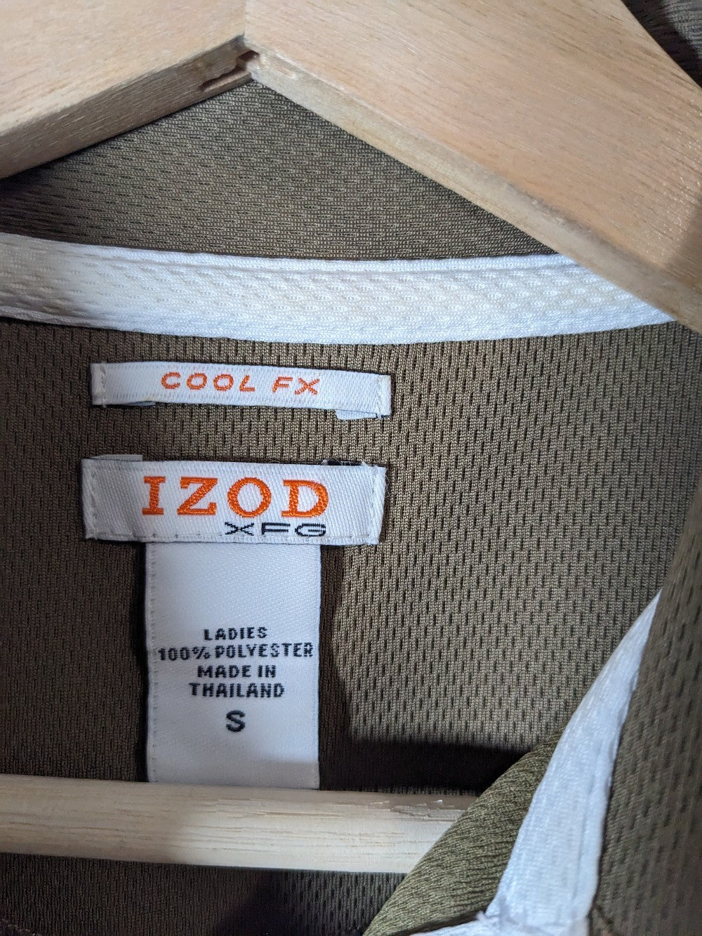 Izod Sleeveless Golf Shirt - Small