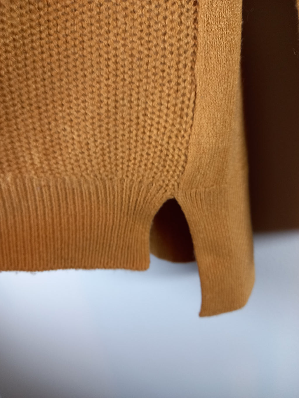 Reitmans Camel Sweater Sz M