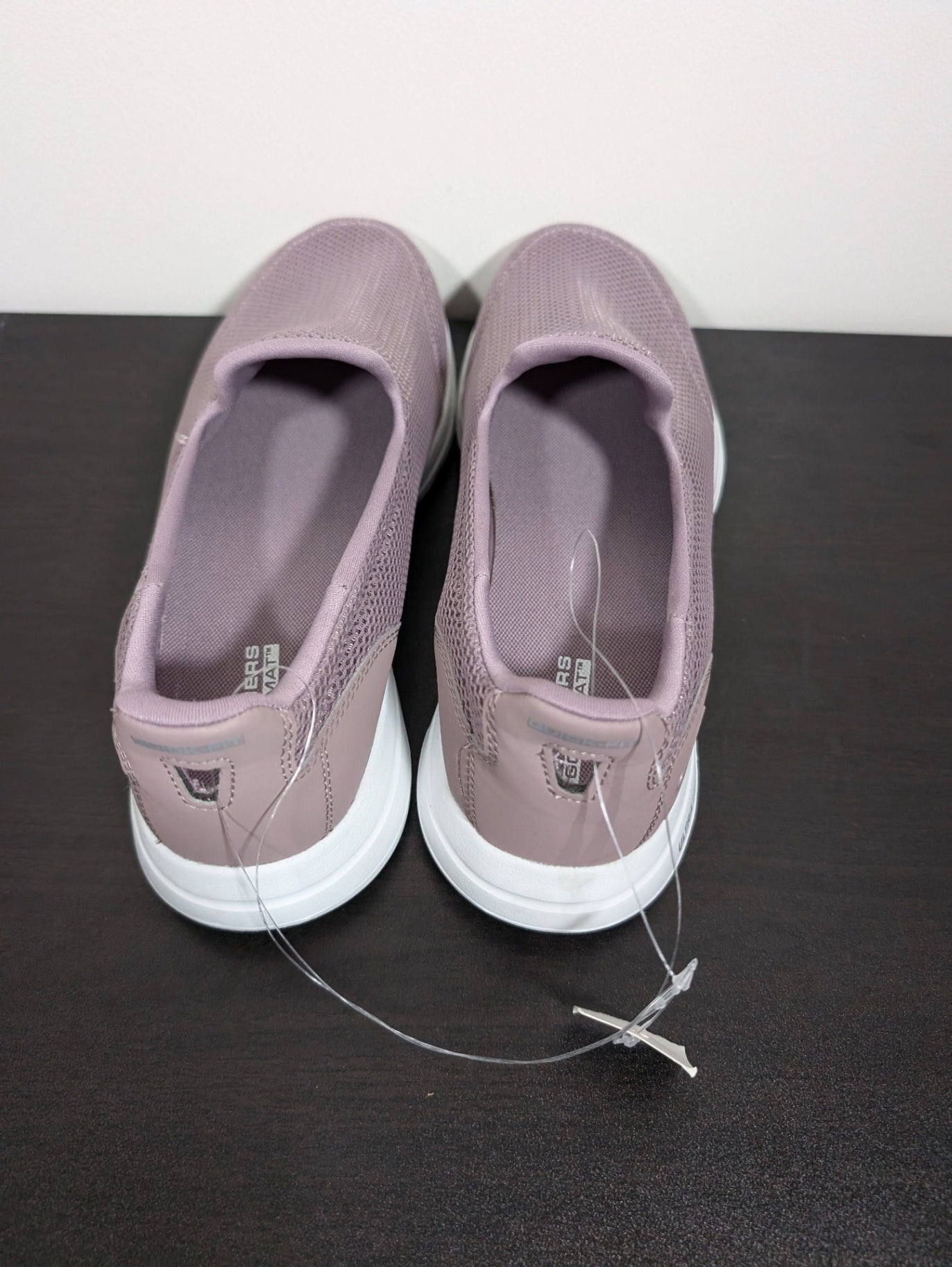 NWT Sketchers Go Walk shoes - SZ 10