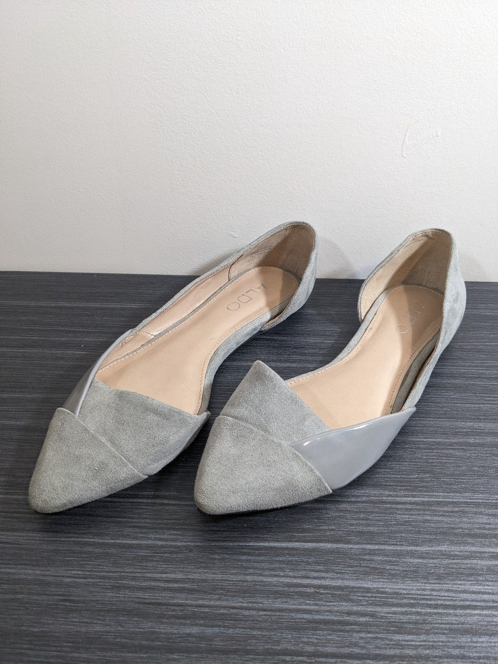 Aldo Grey Flats - Sz 6.5