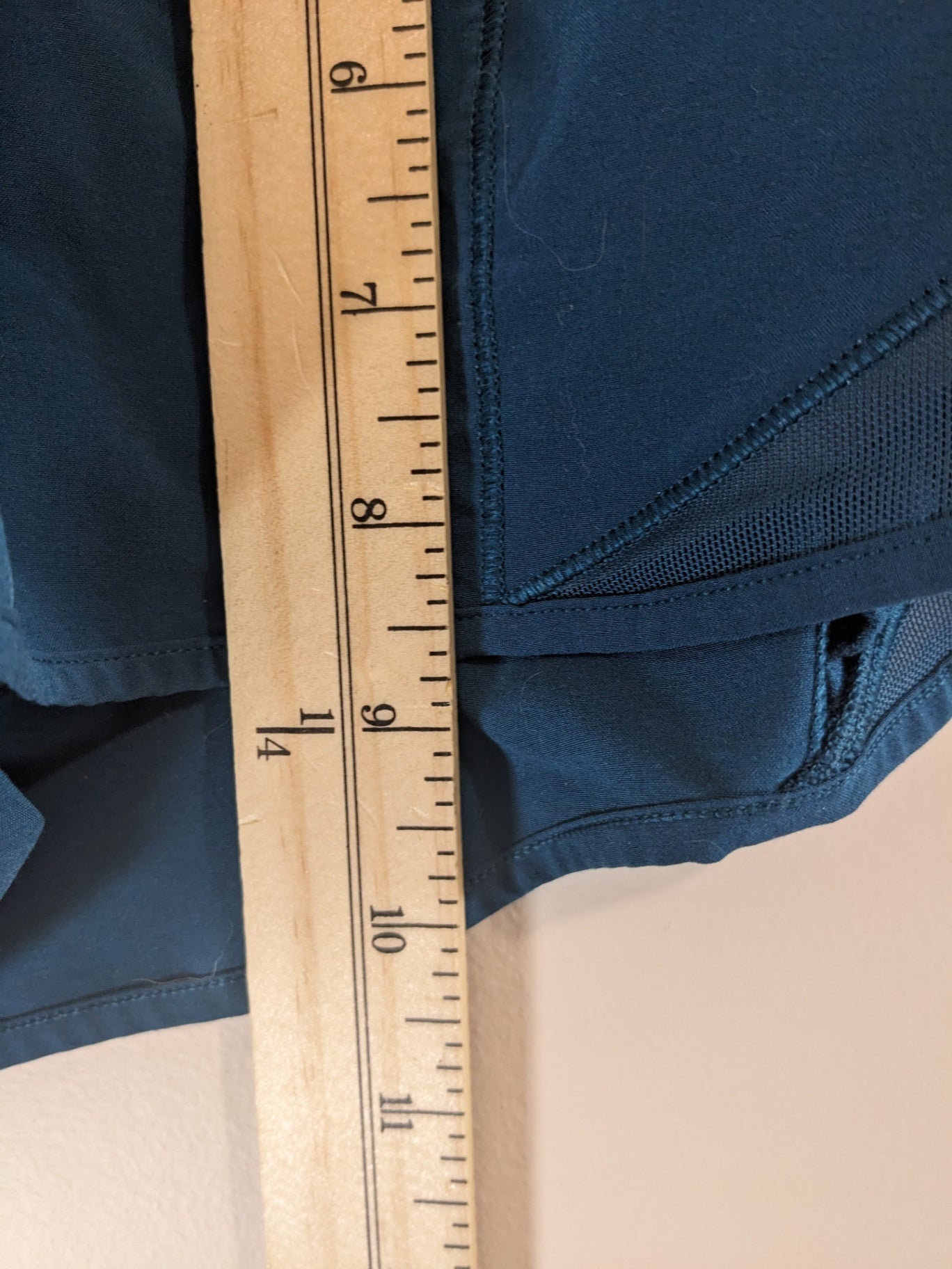 Lululemon Hotty Hot Highrise Teal Lined Shorts - Sz 4