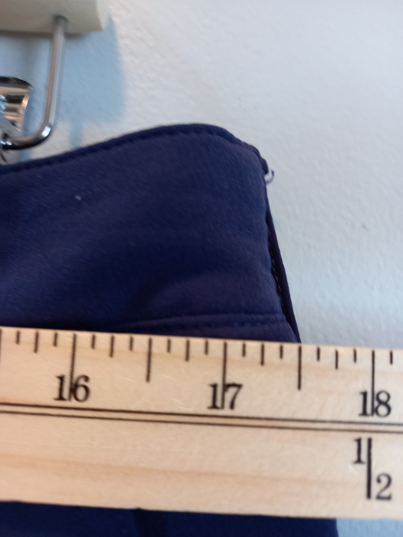 32 Degree  Navy Shorts - Medium