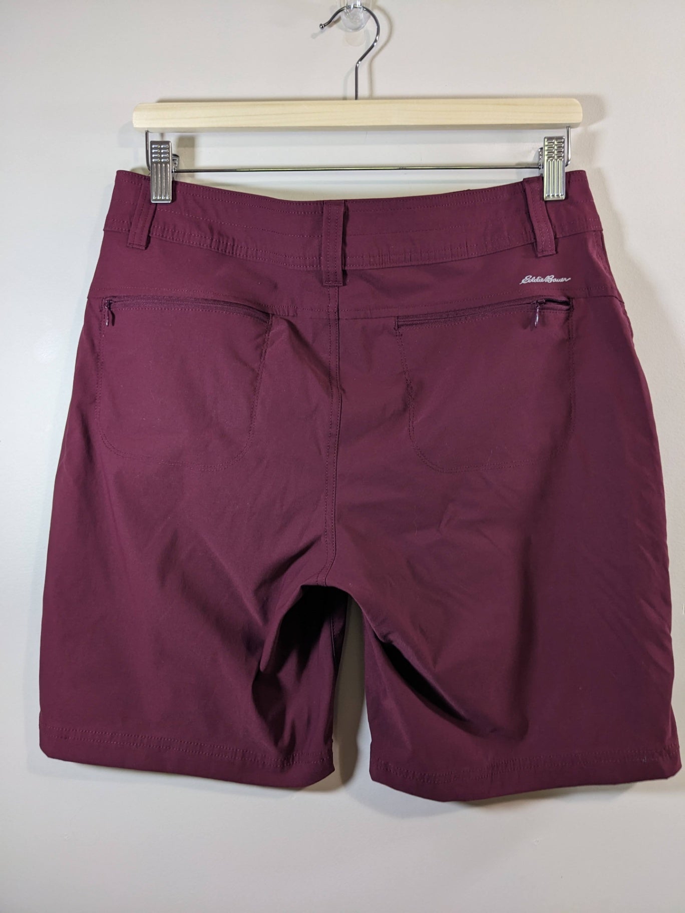 Eddie Bauer Burgundy Shorts - Sz 8