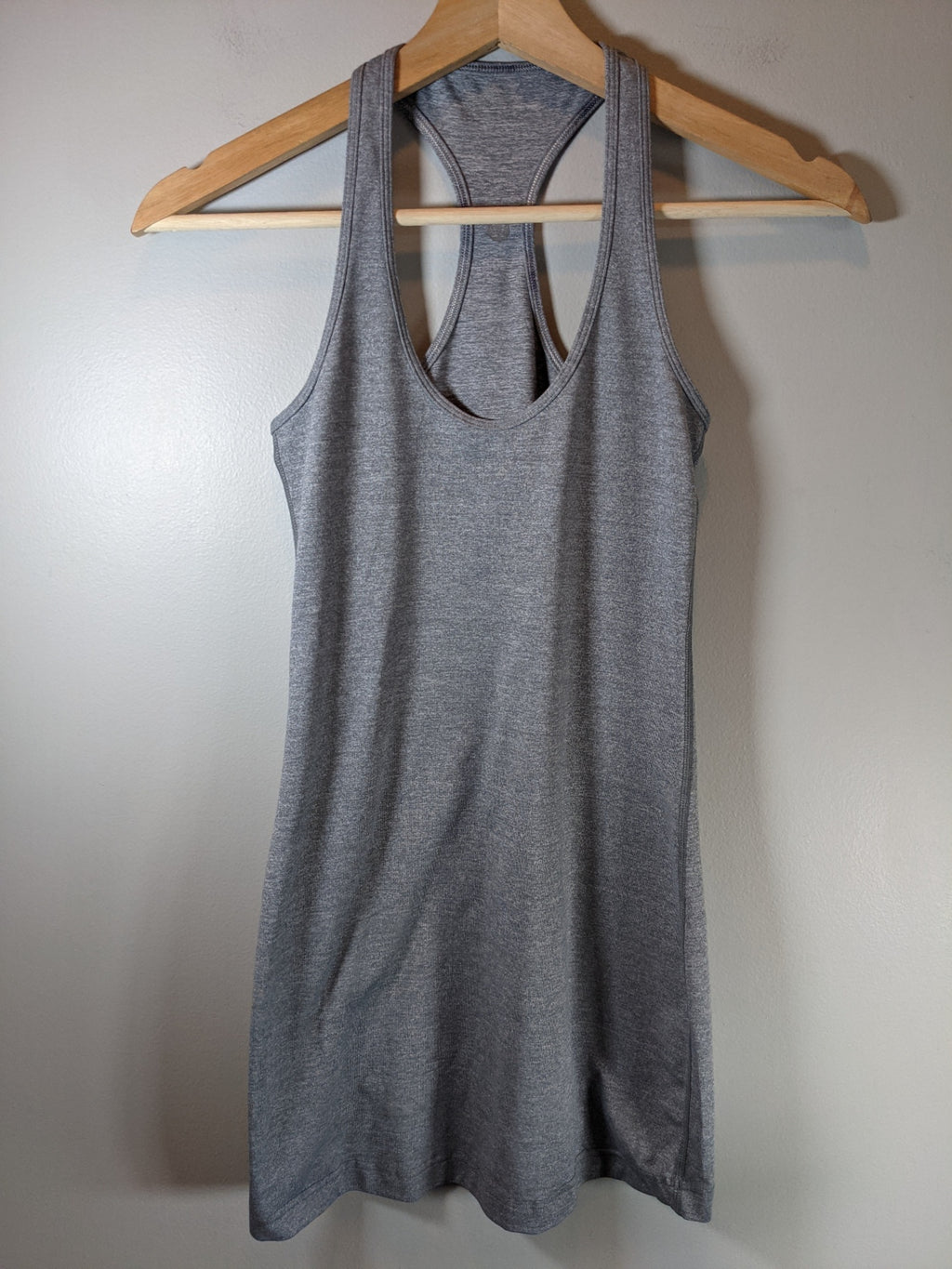 Lululemon Racerback Tank - appears sz 4/6