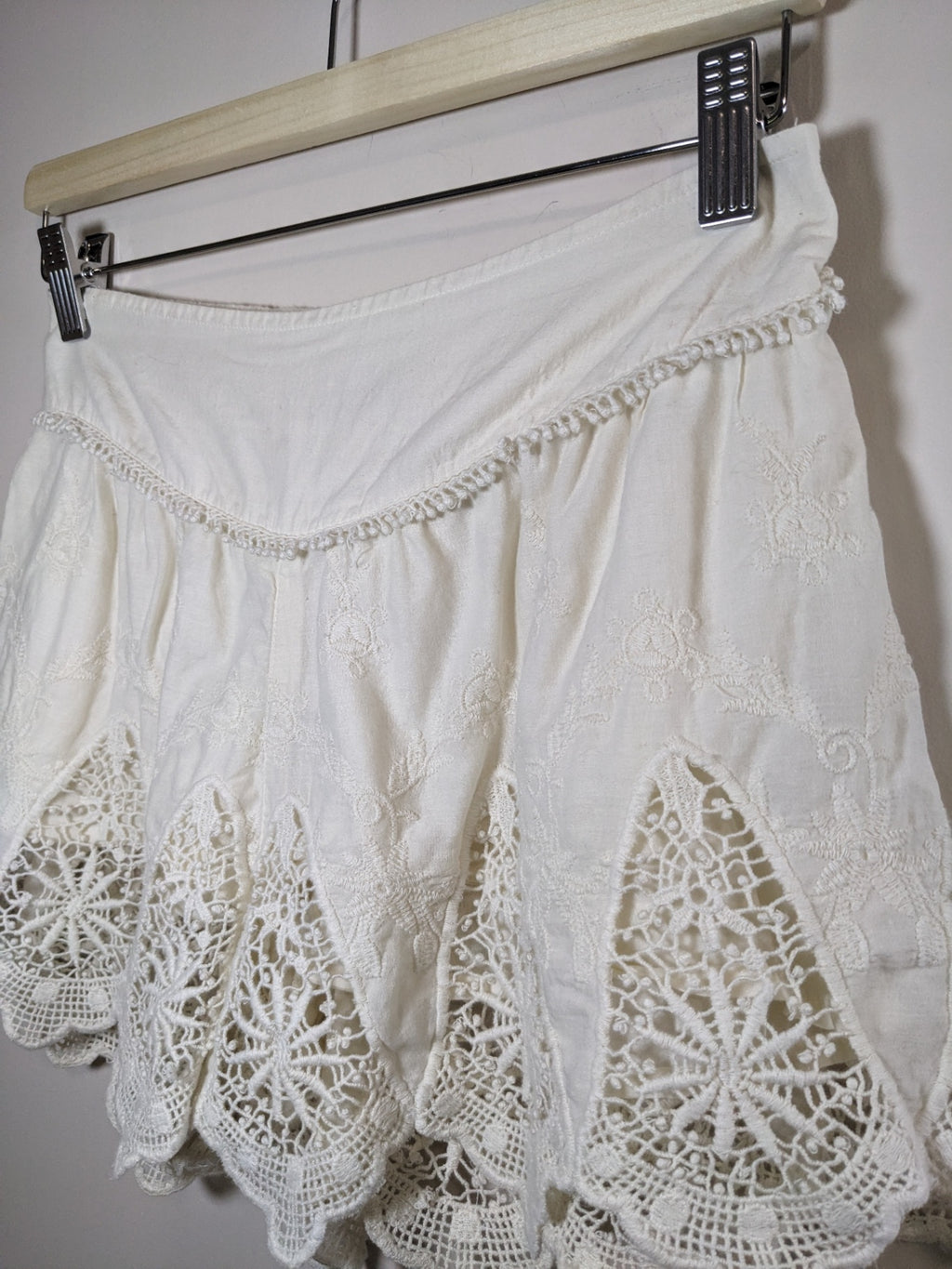 American Eagle Outfitter Crochet Shorts - Small