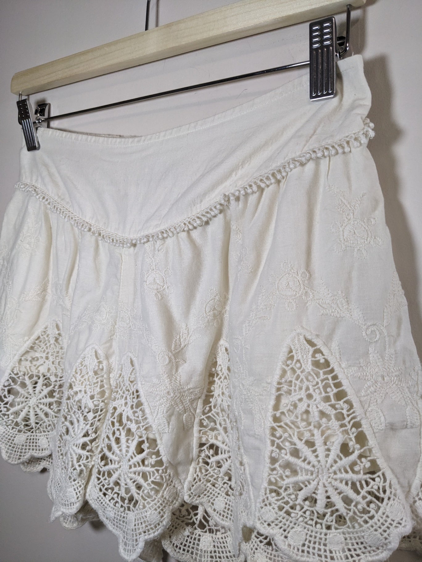 American Eagle Outfitter Crochet Shorts - Small