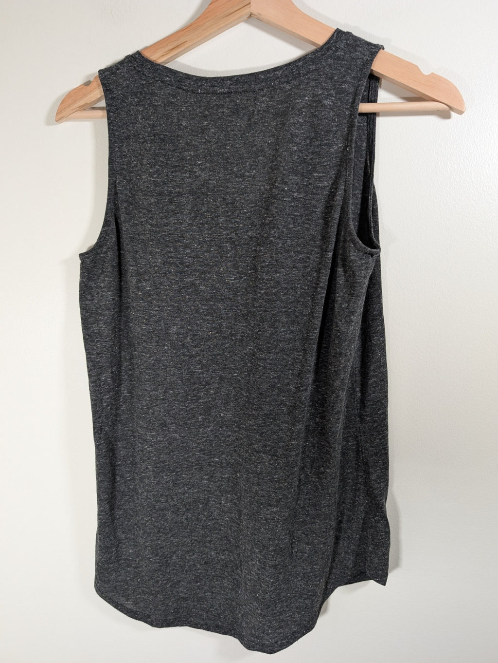 No label embellished tank - appears small