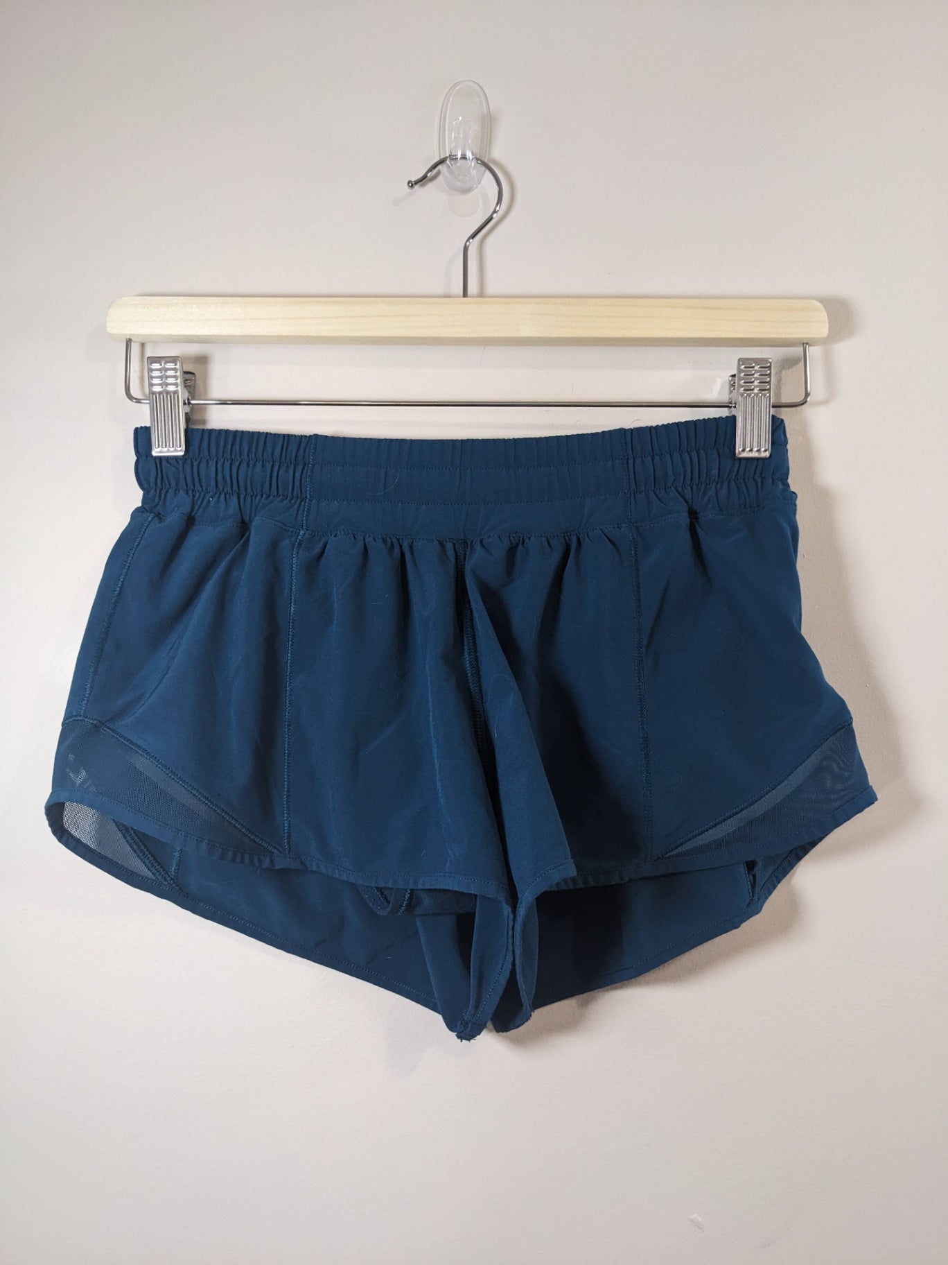 Lululemon Hotty Hot Highrise Teal Lined Shorts - Sz 4