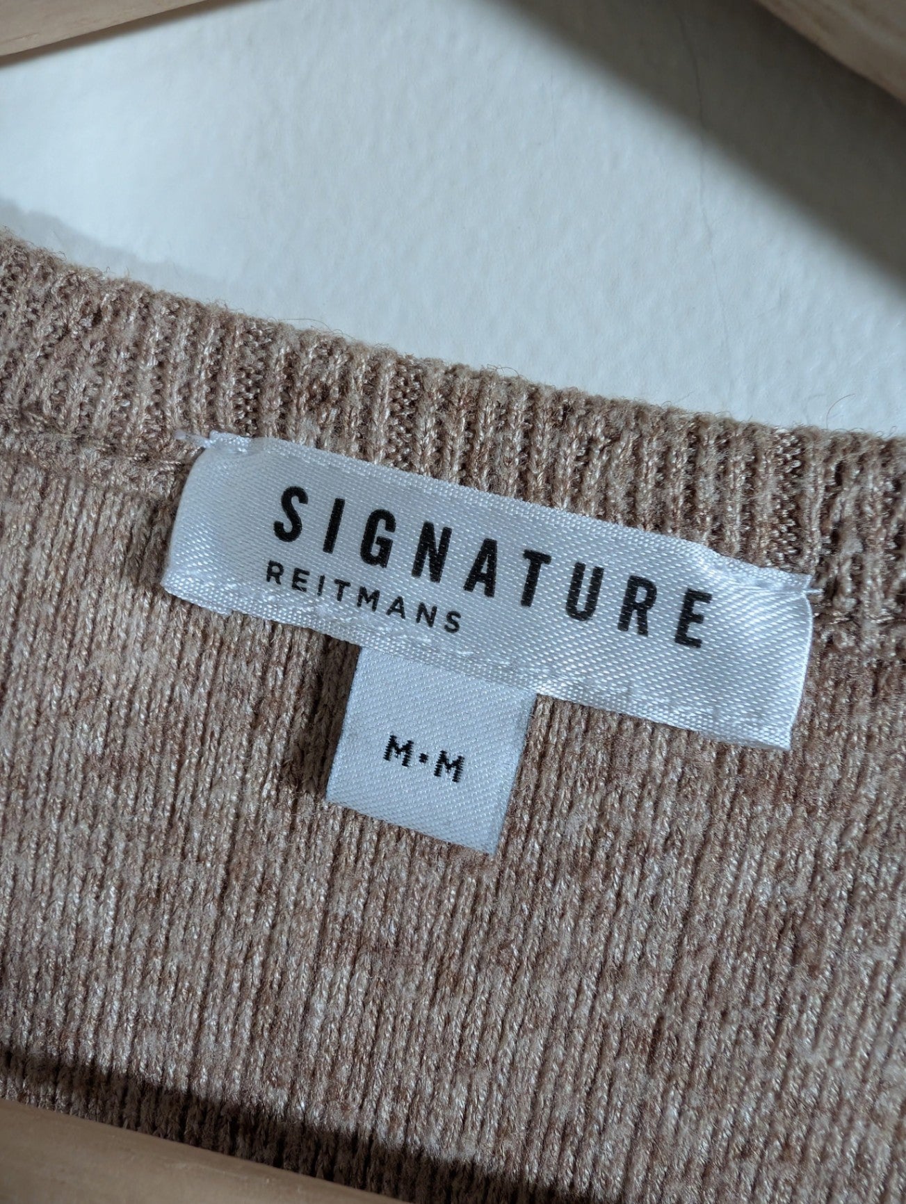 Reitmans Signature brown long-sleeve - Medium