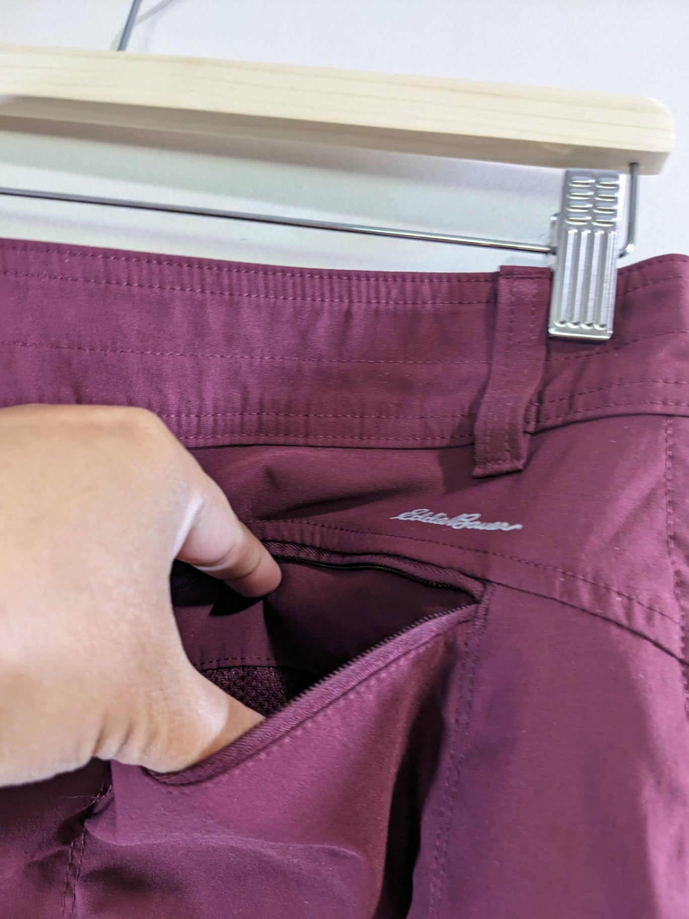 Eddie Bauer Burgundy Shorts - Sz 8
