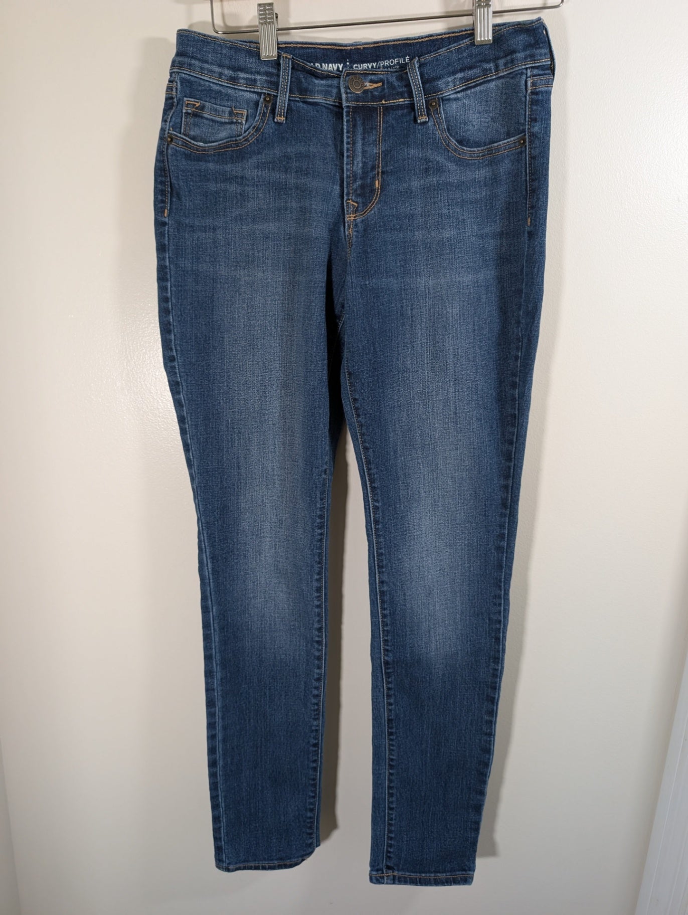 Old Navy curvy mid-rise - 4 Reg