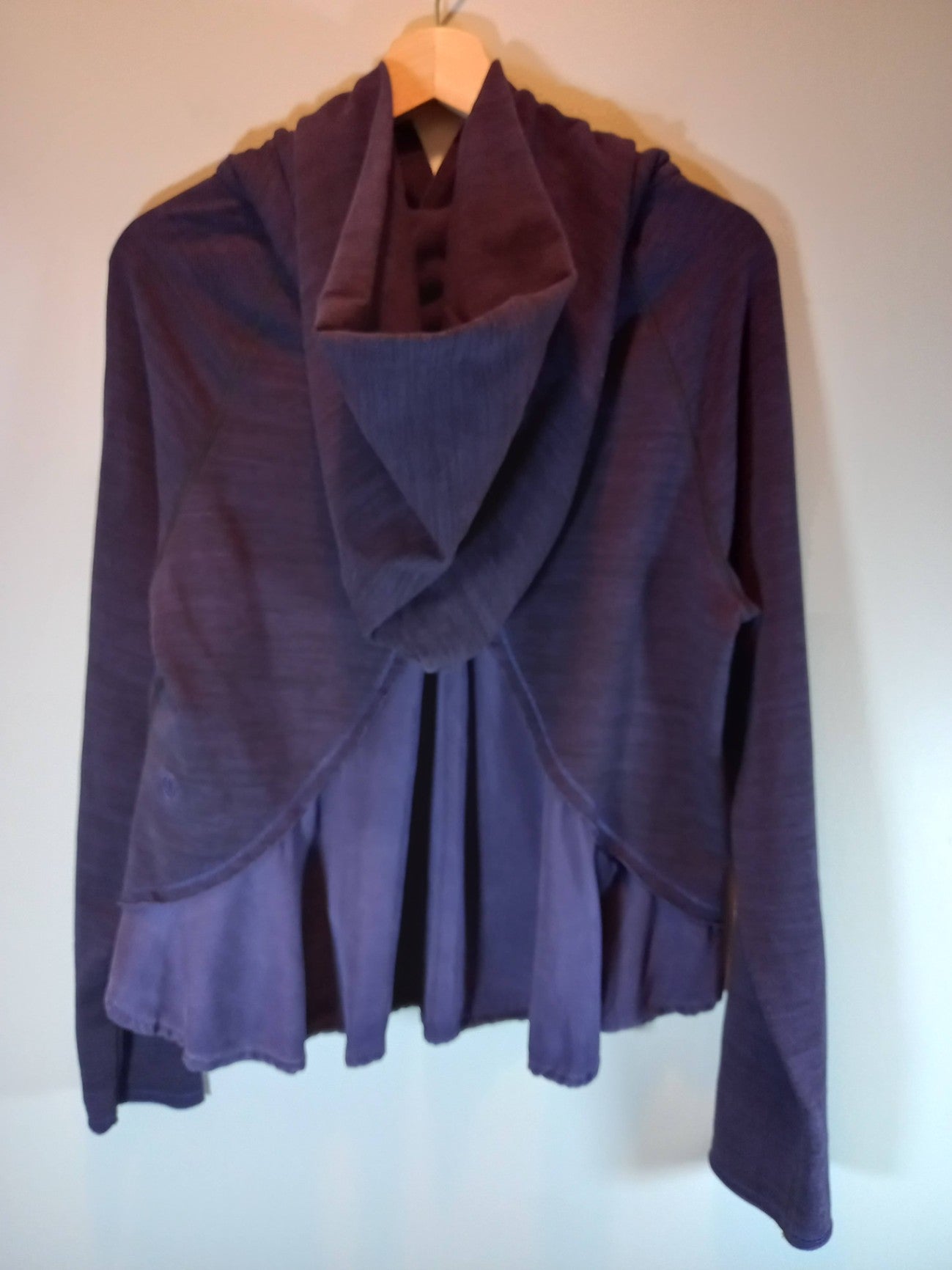 Lululemon Back Pleat Purple Hoodie Sz 8