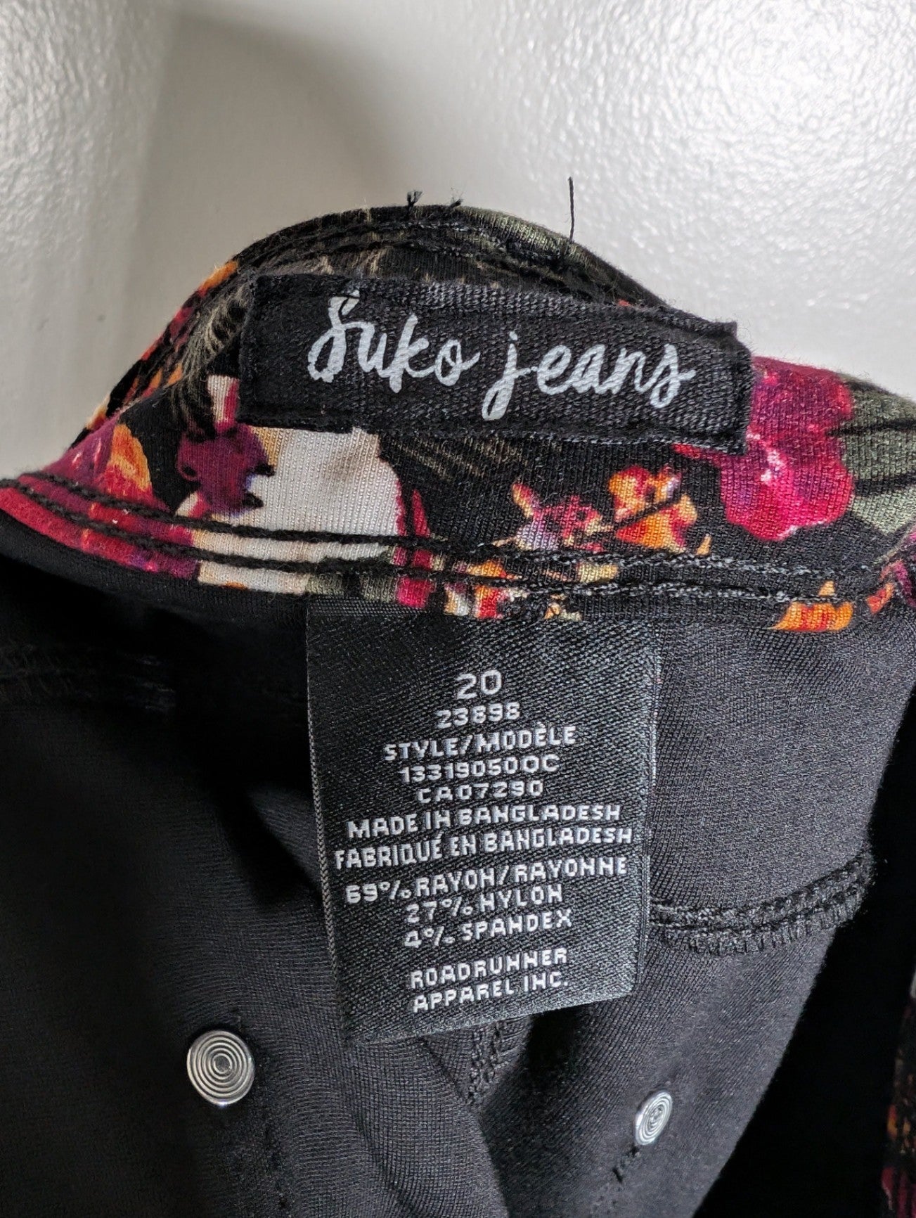 Suko Jeans Black pants - SZ 20